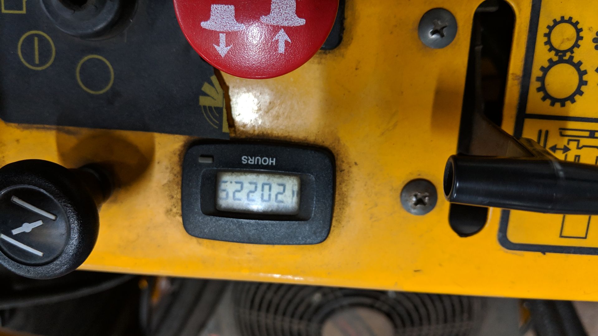 Hydro-gear ride-on rotary mower, hour gauge indicating 2,022.5 hours, powered by Kawasaki model - Image 10 of 21