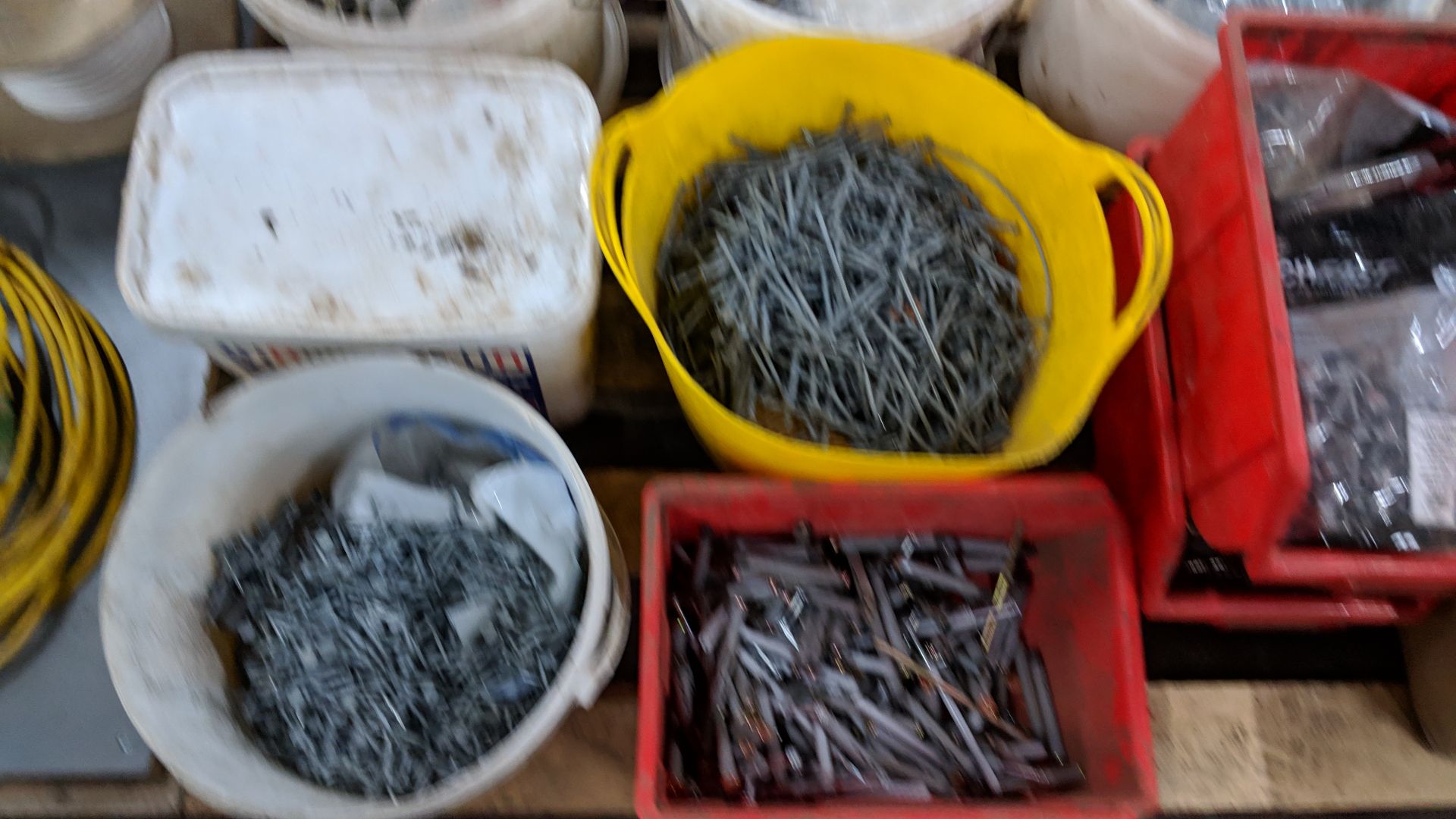 Contents of a pallet of assorted fixings, including screws, clips, pins & more - pallet excluded - Image 9 of 10