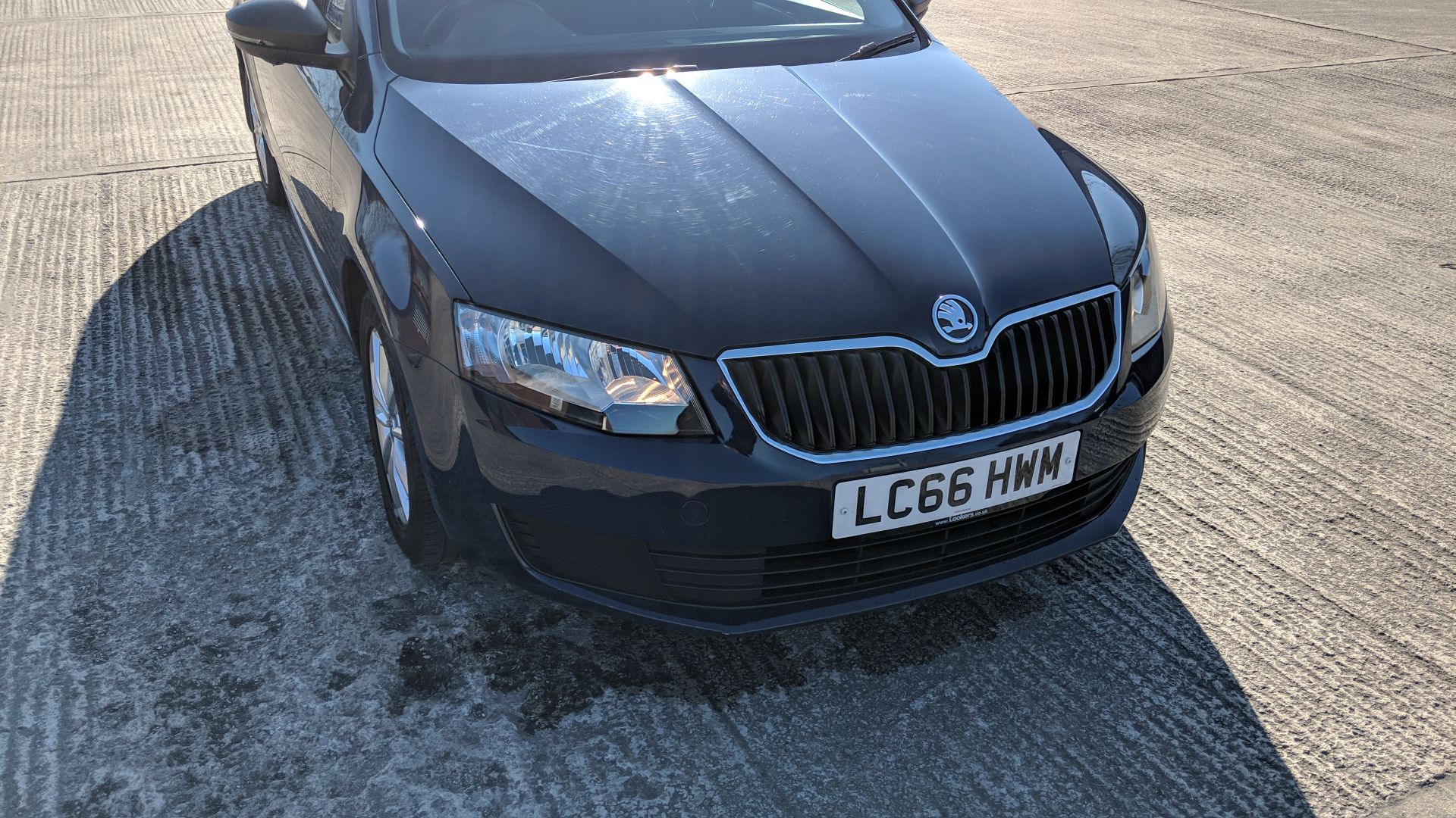 LC66 HWM Skoda Octavia S TDI S-A 1598cc diesel engine. Colour: Blue. First registered: 06.02.17. - Image 40 of 58