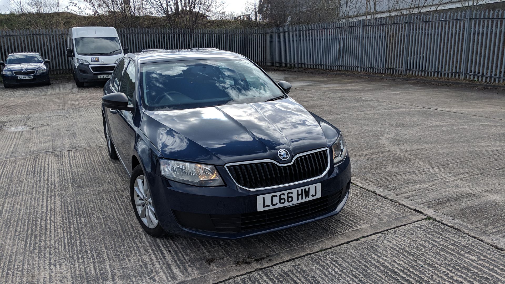 LC66 HWJ Skoda Octavia S TDI S-A 1598cc diesel engine. Colour: Blue. First registered: 06.02.17. - Image 2 of 52