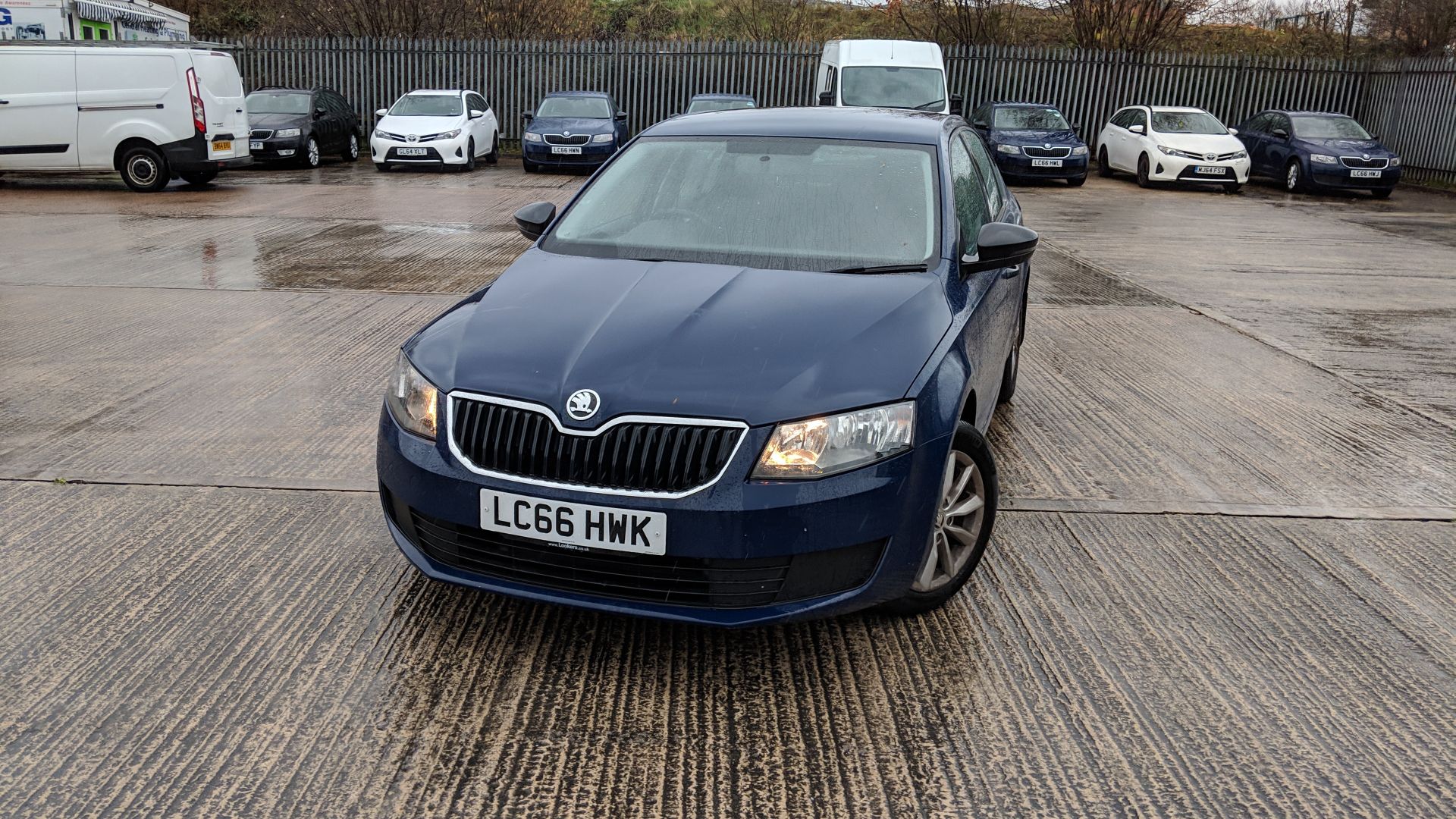 LC66 HWK Skoda Octavia S TDI S-A 1598cc diesel engine. Colour: Blue. First registered: 06.02.17. - Image 50 of 55