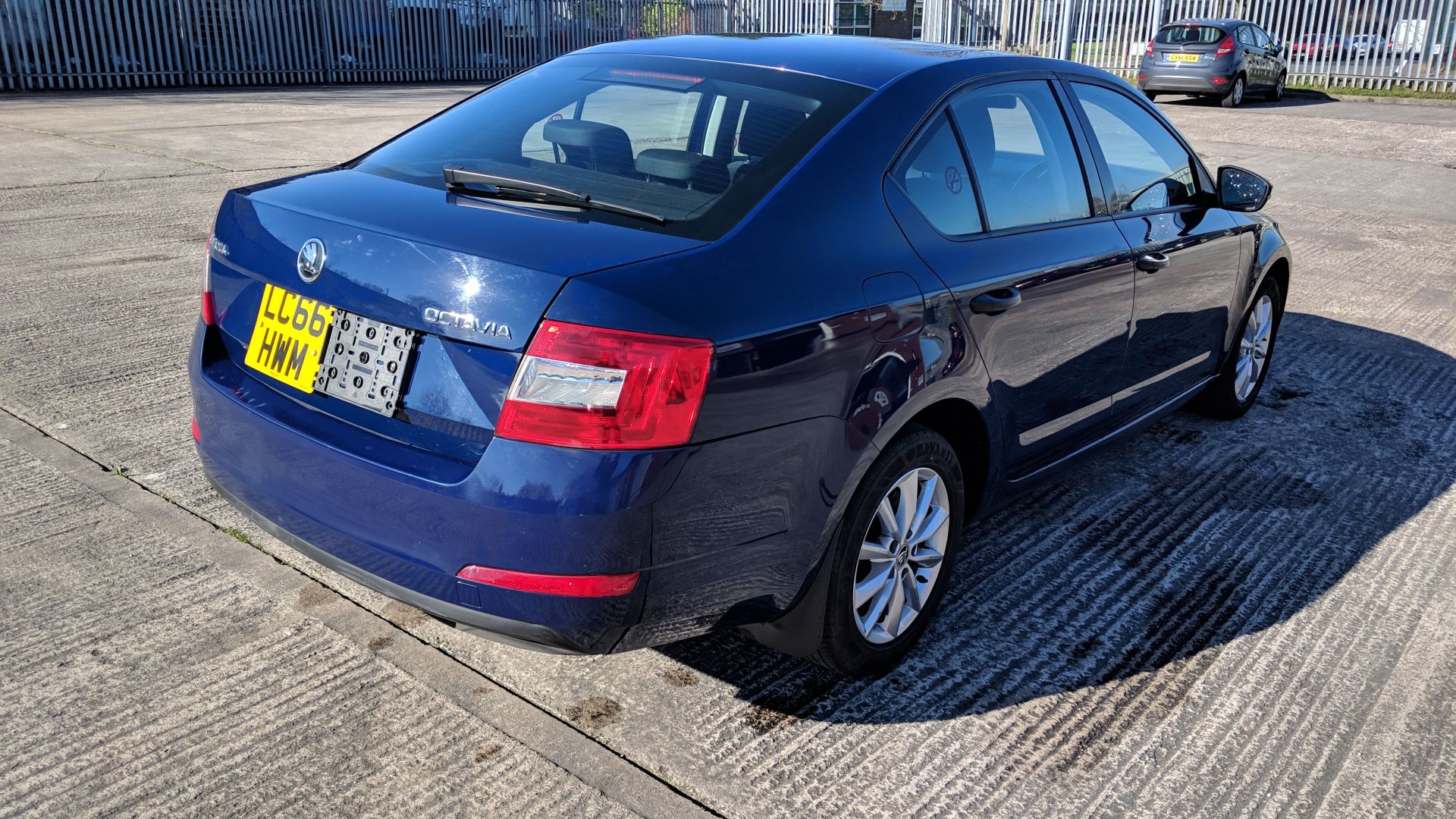 LC66 HWM Skoda Octavia S TDI S-A 1598cc diesel engine. Colour: Blue. First registered: 06.02.17. - Image 54 of 58