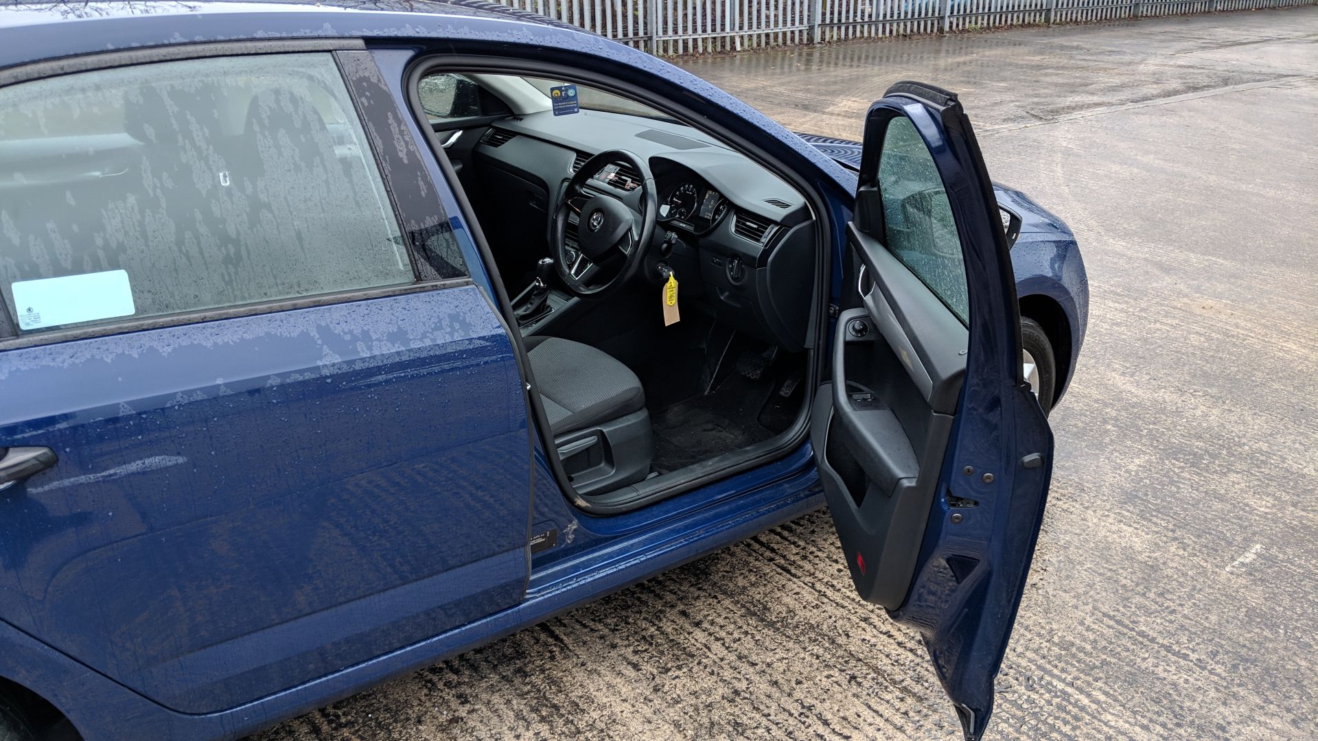 LC66 HWL Skoda Octavia S TDI S-A 1598cc diesel engine. Colour: Blue. First registered: 06.02.17. - Image 47 of 47