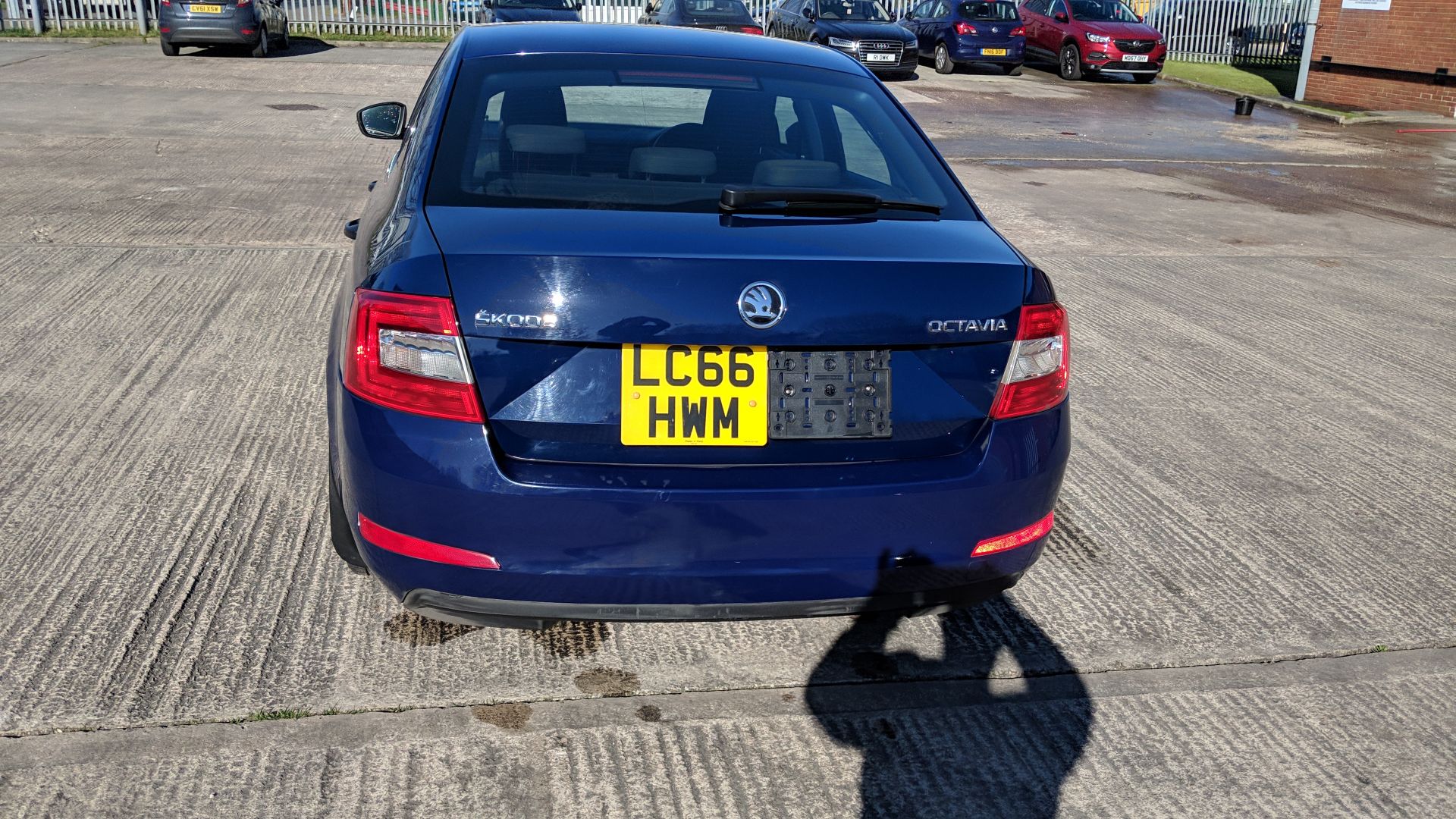 LC66 HWM Skoda Octavia S TDI S-A 1598cc diesel engine. Colour: Blue. First registered: 06.02.17. - Image 51 of 58