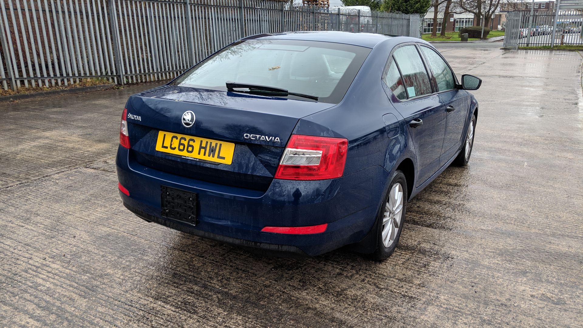 LC66 HWL Skoda Octavia S TDI S-A 1598cc diesel engine. Colour: Blue. First registered: 06.02.17. - Image 41 of 47