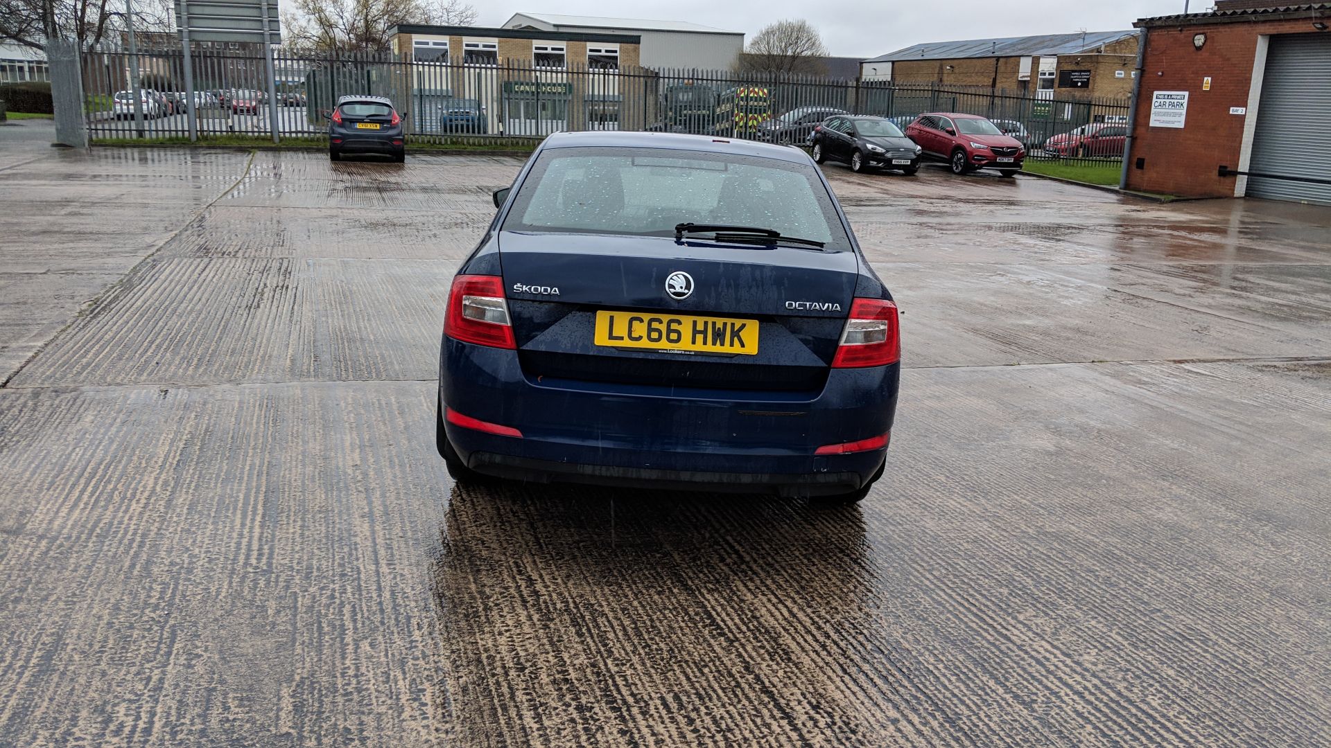 LC66 HWK Skoda Octavia S TDI S-A 1598cc diesel engine. Colour: Blue. First registered: 06.02.17. - Image 45 of 55