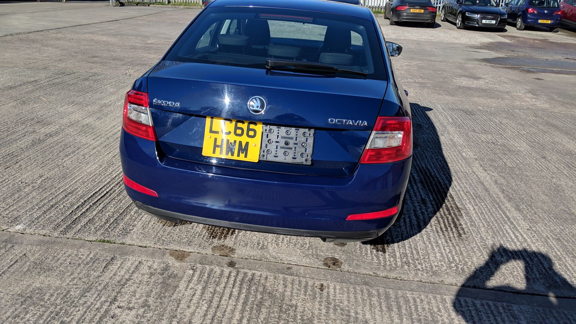 LC66 HWM Skoda Octavia S TDI S-A 1598cc diesel engine. Colour: Blue. First registered: 06.02.17. - Image 52 of 58