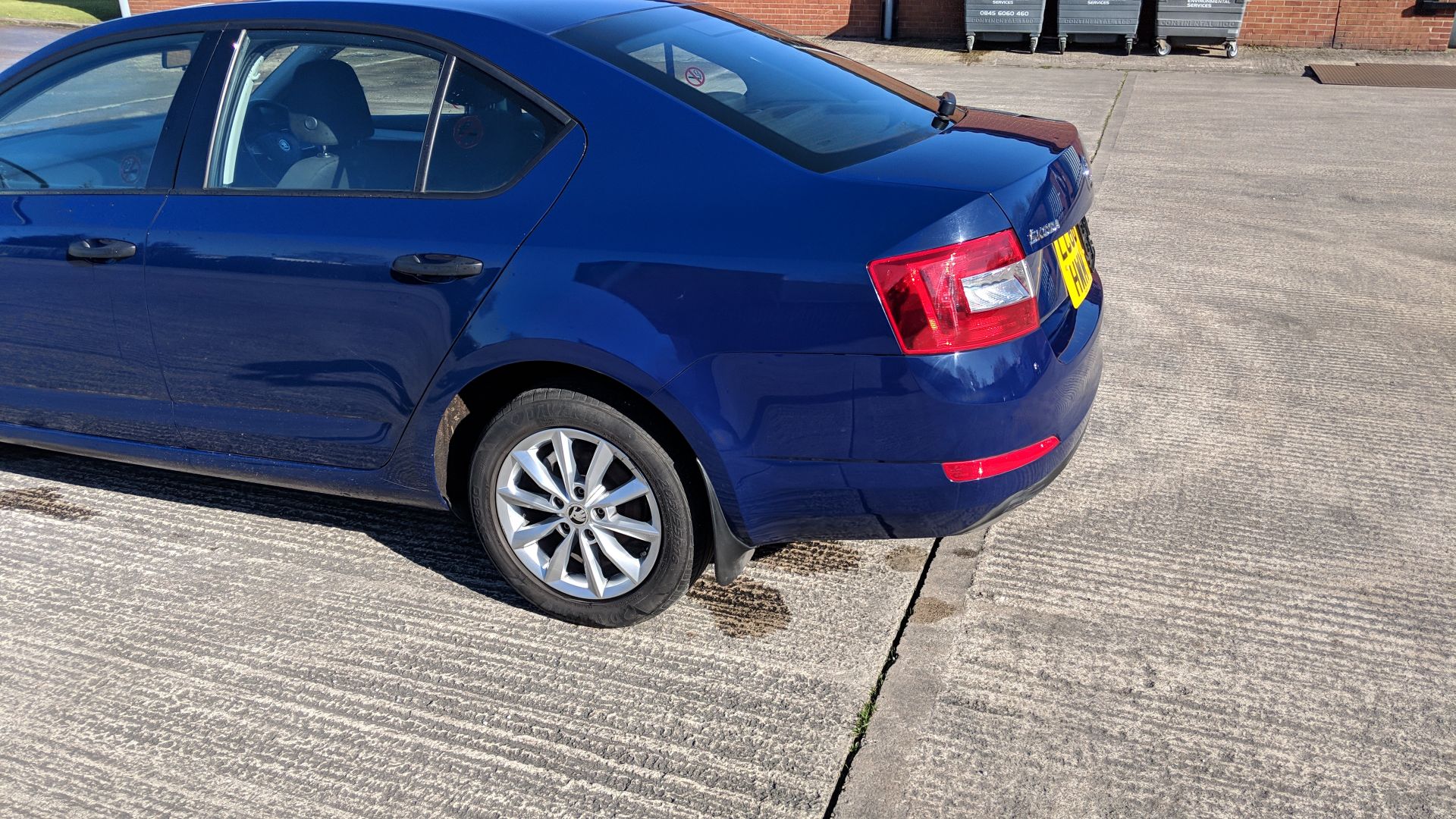 LC66 HWM Skoda Octavia S TDI S-A 1598cc diesel engine. Colour: Blue. First registered: 06.02.17. - Image 48 of 58