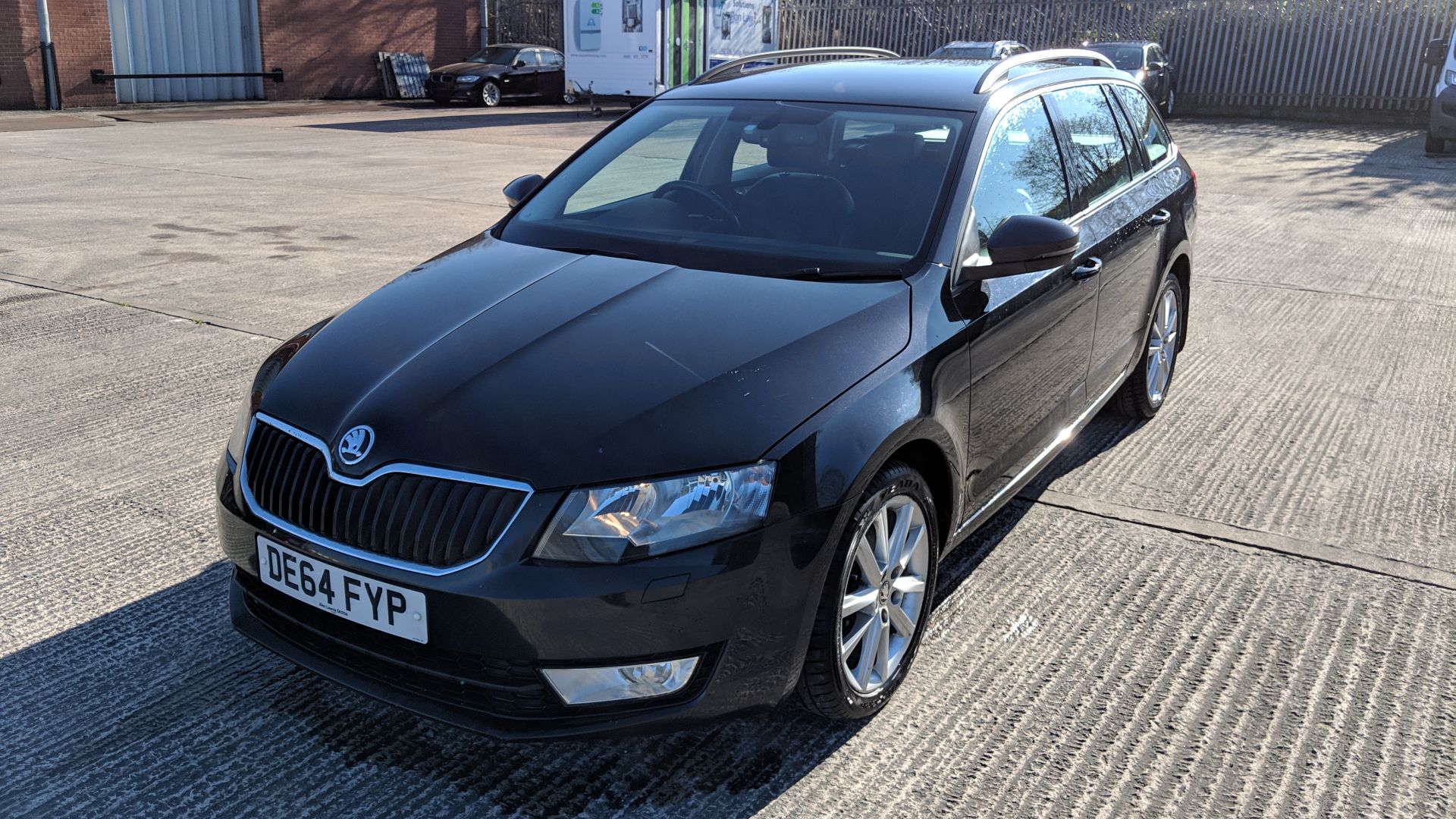 DE64 FYP Skoda Octavia Elegance TDI CR S-A Estate 1968cc diesel engine. Colour: Black. - Image 2 of 67