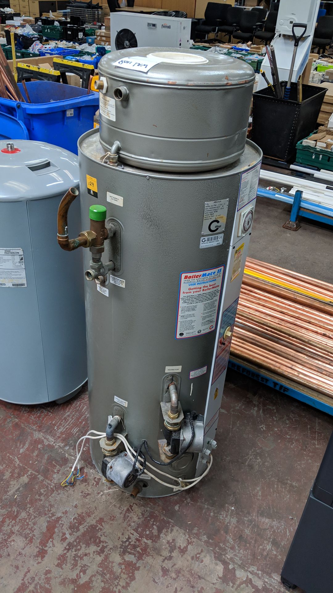 Boilermate II model FE/20L plus 2 off smaller hot water tanks - Image 3 of 18