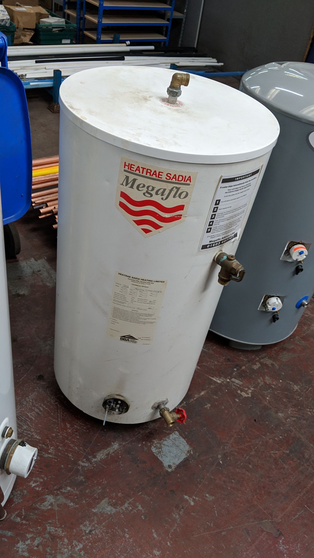 Boilermate II model FE/20L plus 2 off smaller hot water tanks - Image 16 of 18