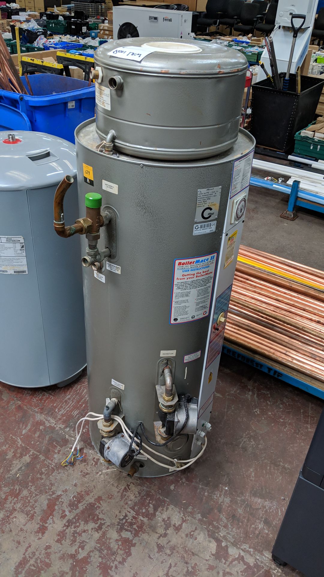 Boilermate II model FE/20L plus 2 off smaller hot water tanks - Image 4 of 18