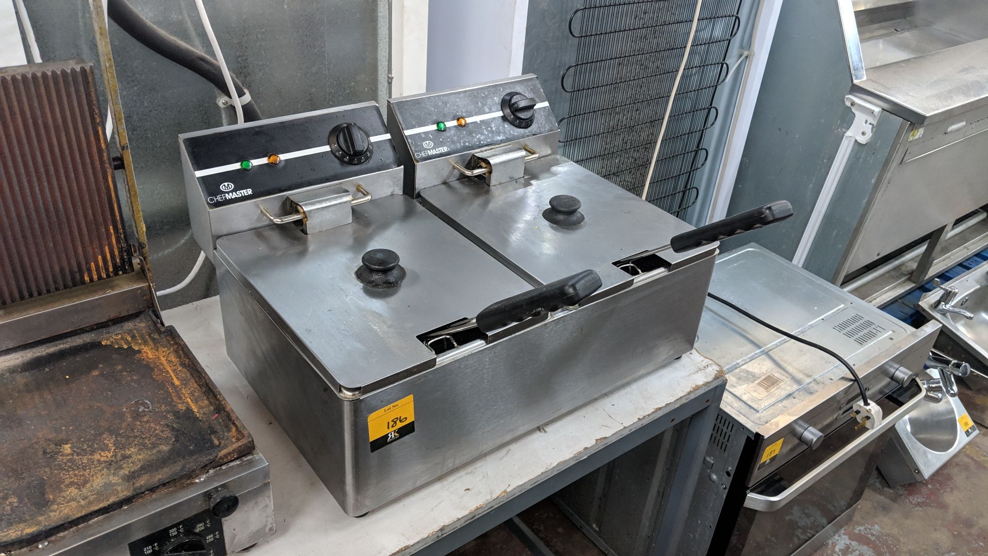 Chefmaster benchtop stainless steel twin deep fat fryer IMPORTANT: Please remember goods - Image 2 of 7