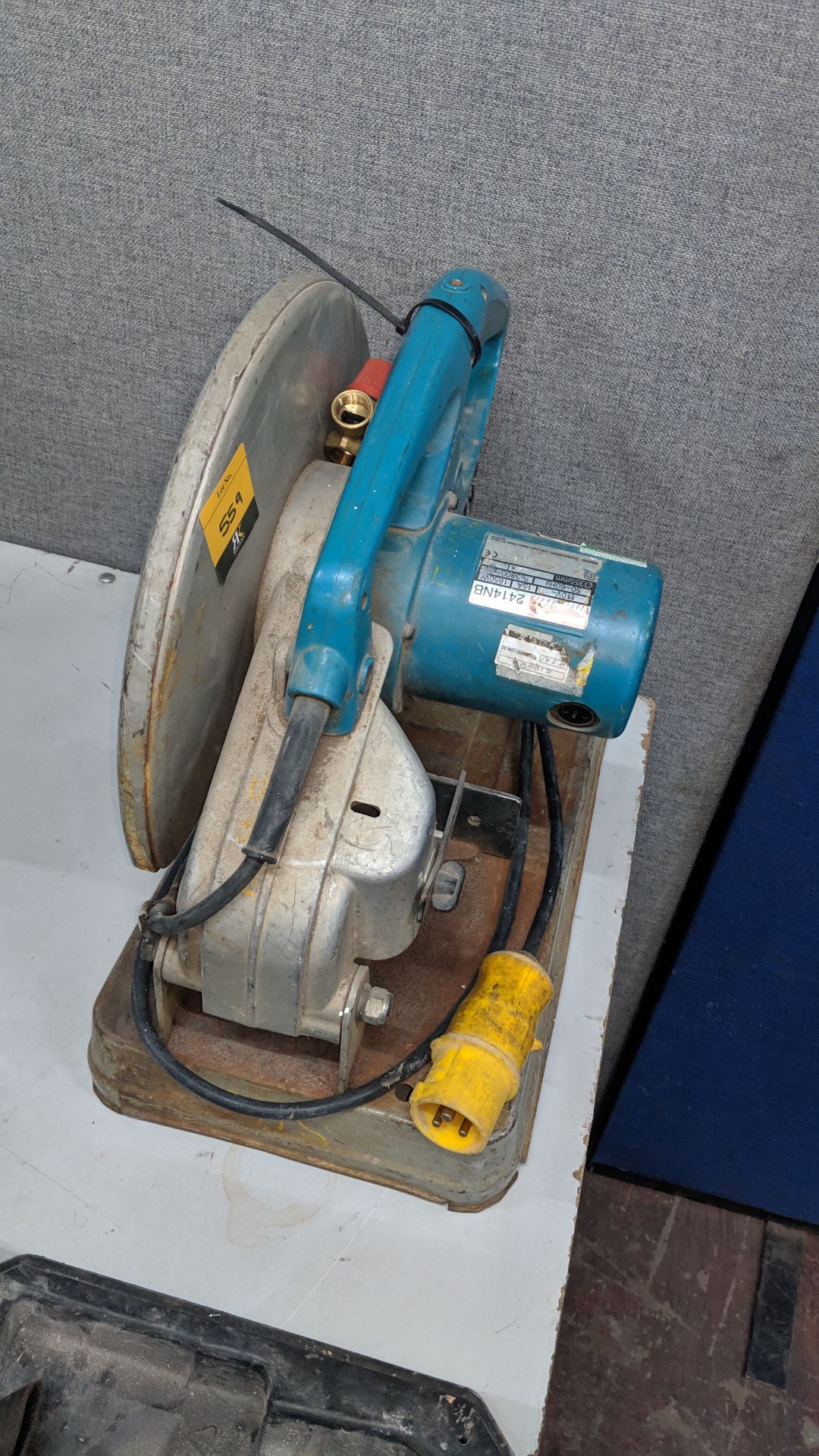 Makita 110v pull down chop saw model 2414NB This is one of a number of lots being sold on behalf - Image 3 of 5