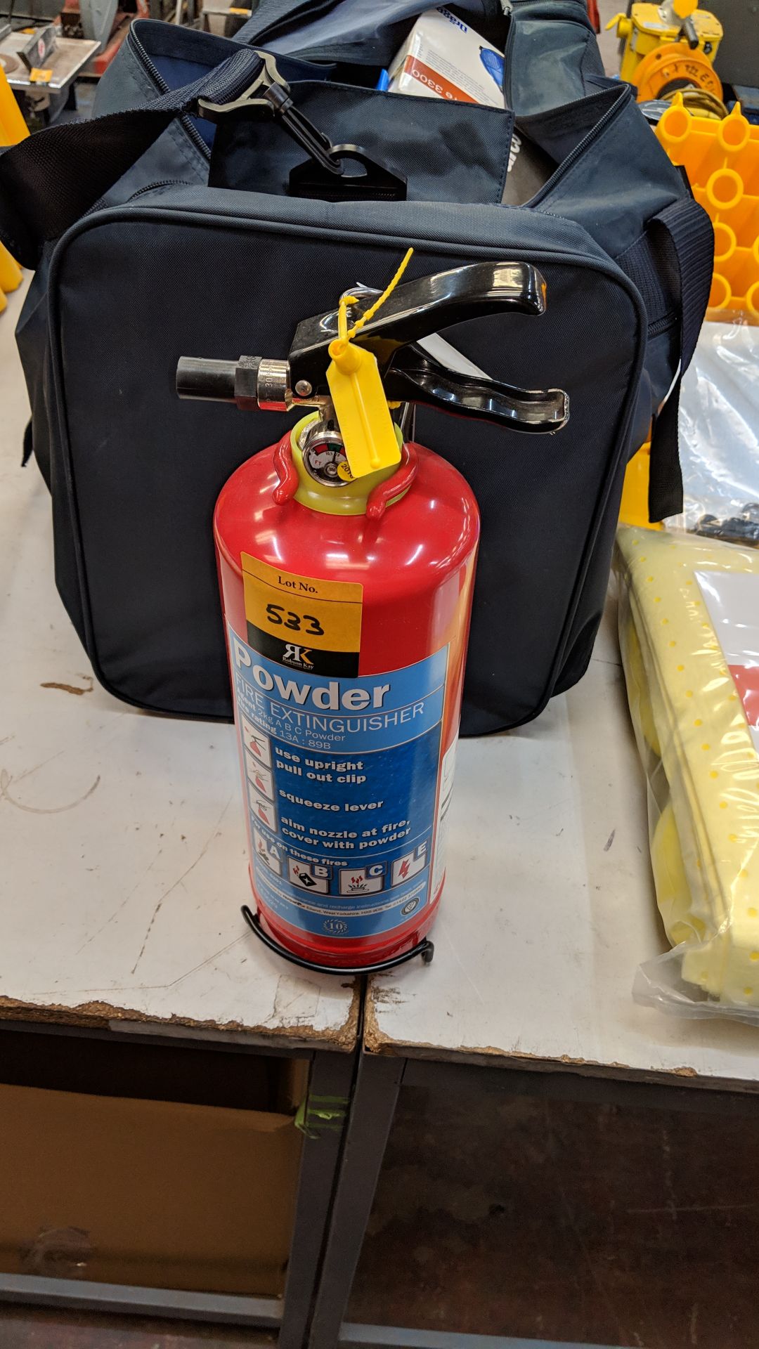 Vehicle disaster kit comprising bag with wide variety of emergency equipment plus fire extinguisher, - Image 5 of 14