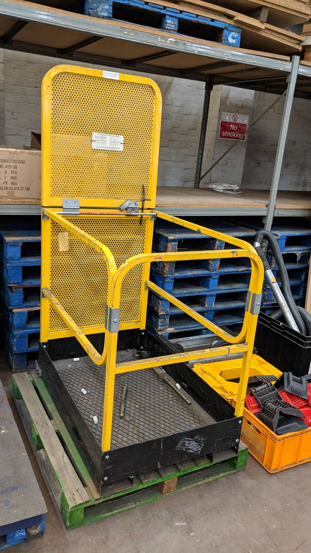 Forklift truck inspection cage with harness anchorage point and fold-down section at rear This lot