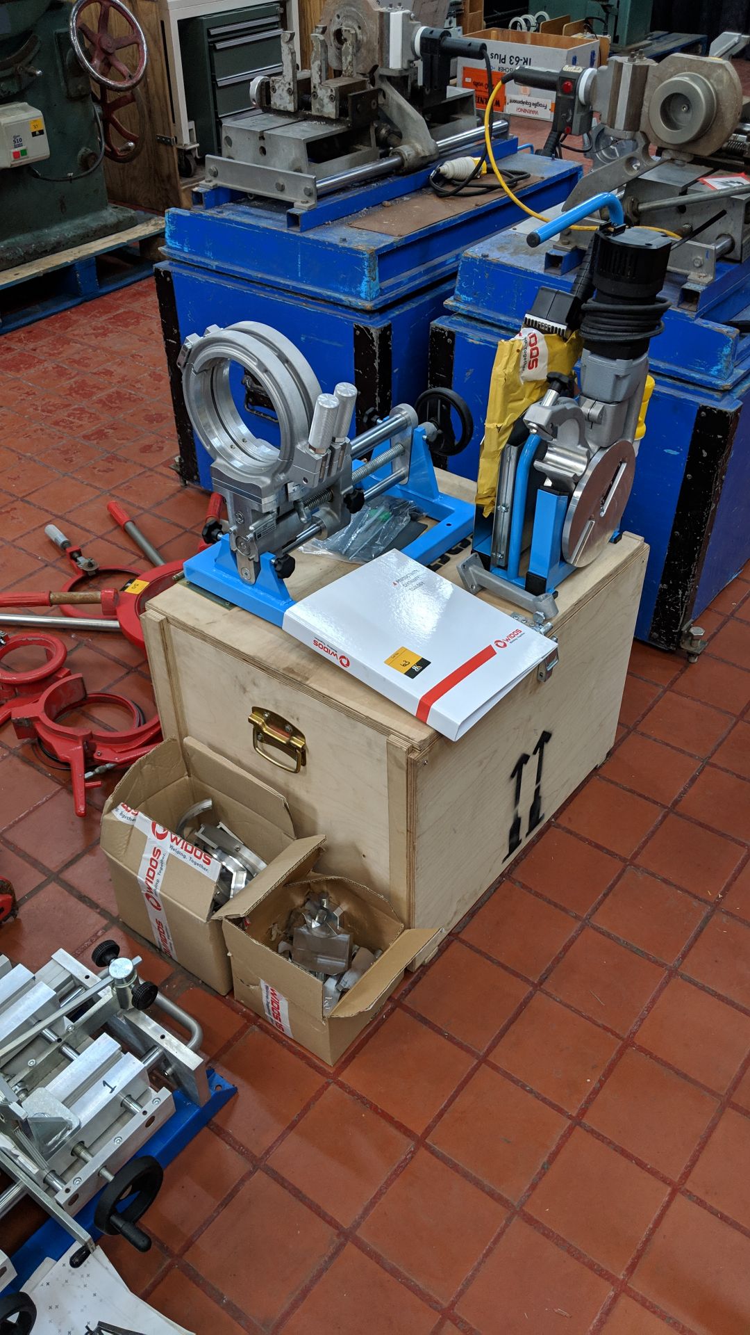 Widos Maxiplast butt welding system including case plus 2 boxes of ancillary items as pictured to