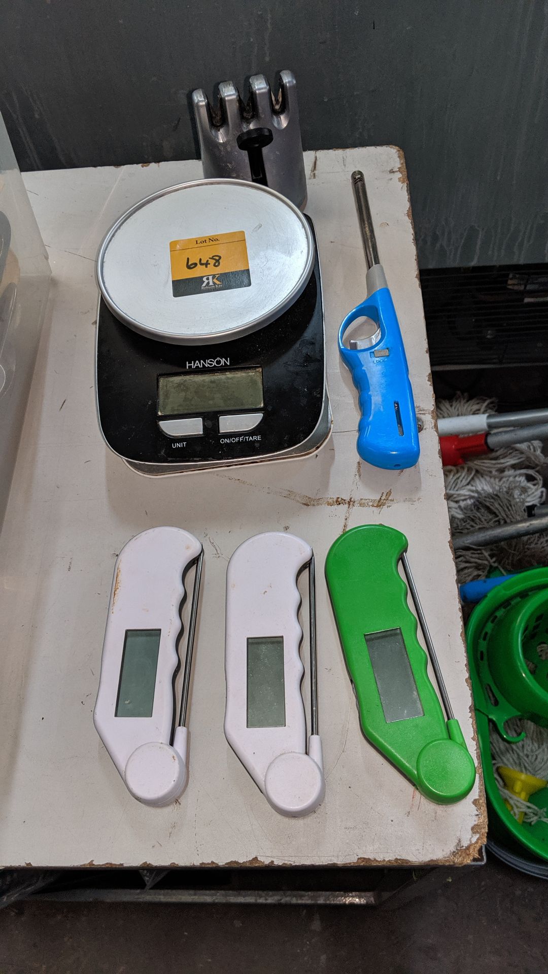 Mixed lot comprising 3 off handheld thermometers, 2 off benchtop scales, 1 off long handled