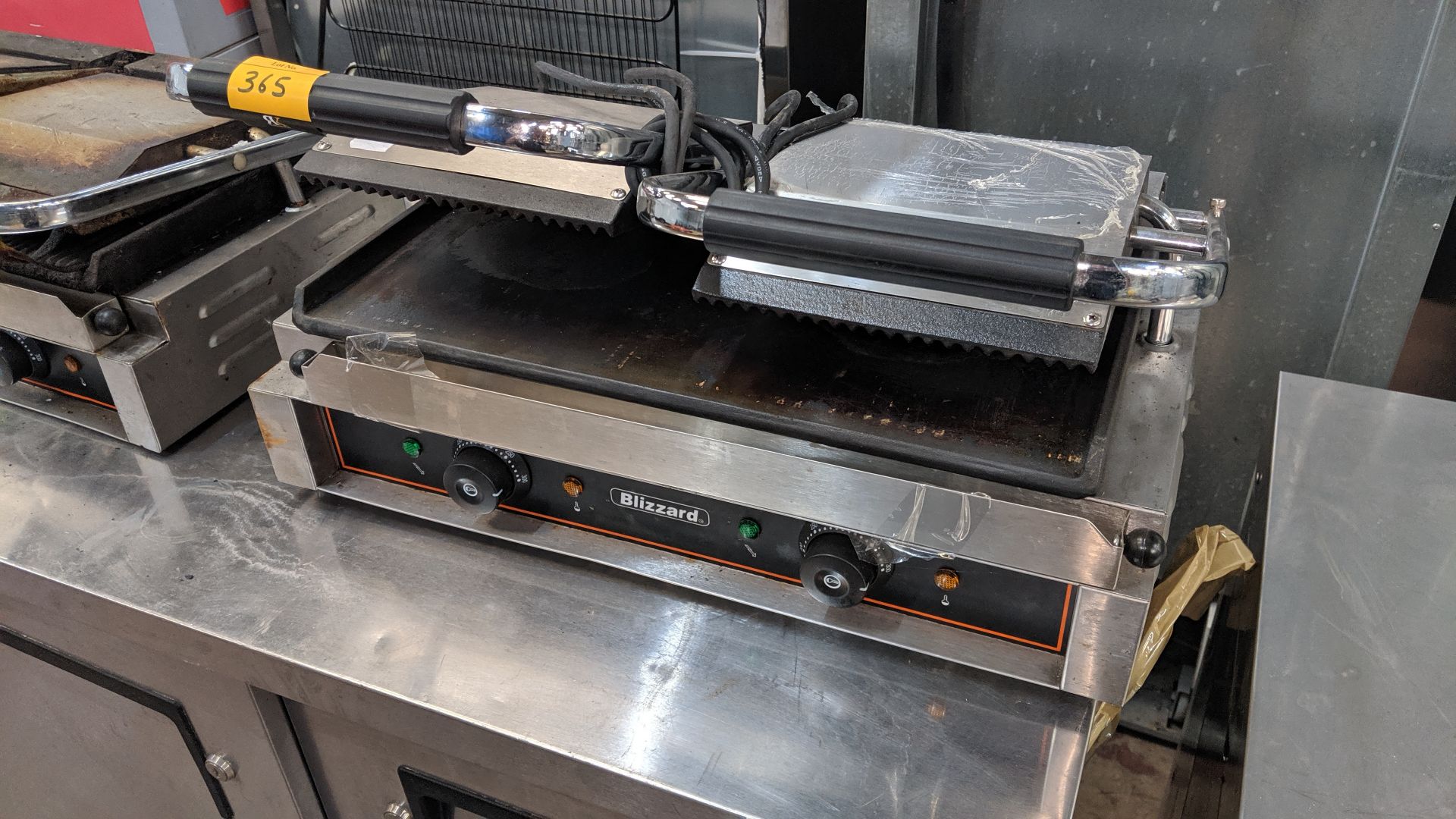 Blizzard BRSCG2 double twin contact grill IMPORTANT: Please remember goods successfully bid upon - Image 2 of 4