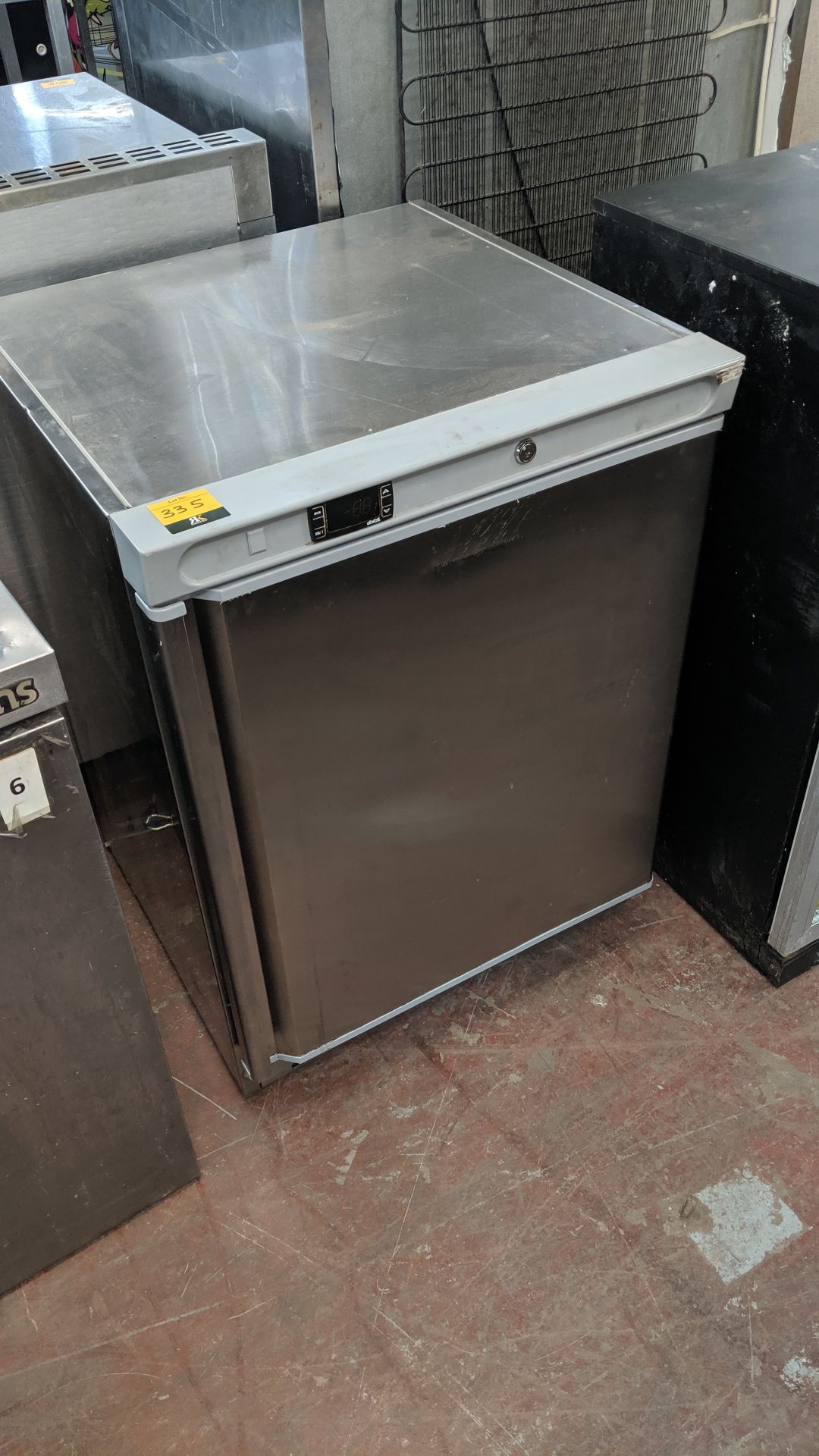 HR200 S/S counter height fridge IMPORTANT: Please remember goods successfully bid upon must be