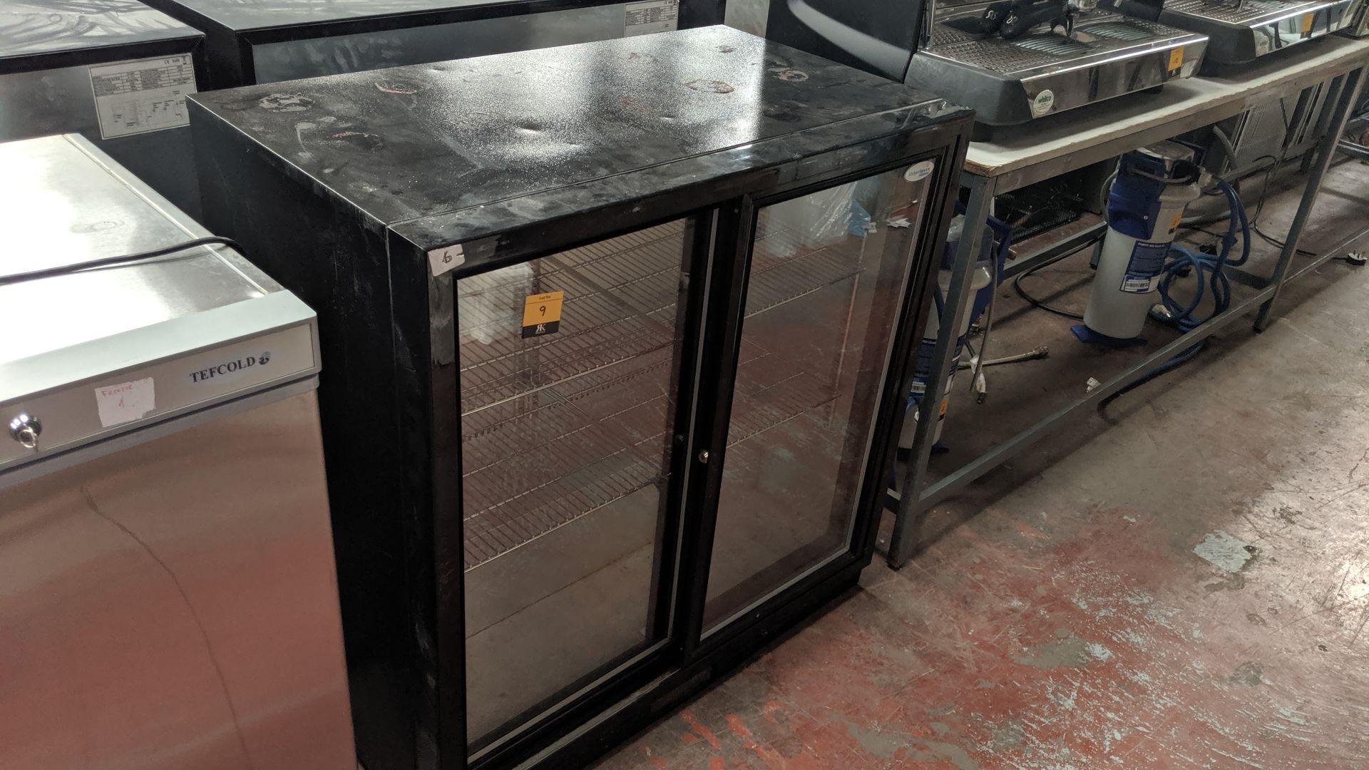 Interlevin PD20S black twin clear sliding door under counter back bar/bottle fridge IMPORTANT: - Image 2 of 5