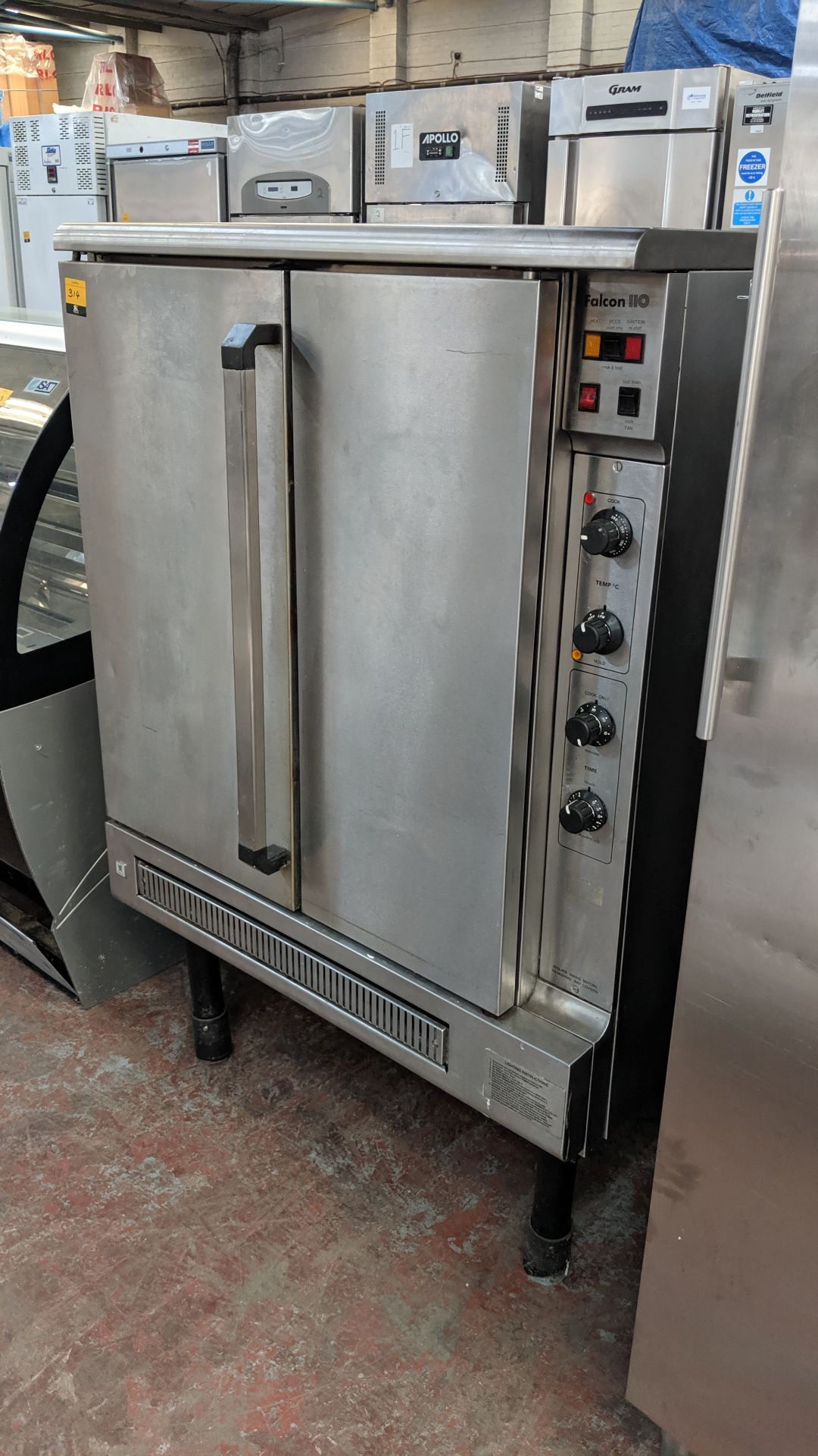 Falcon wide 10 rack oven IMPORTANT: Please remember goods successfully bid upon must be paid for and