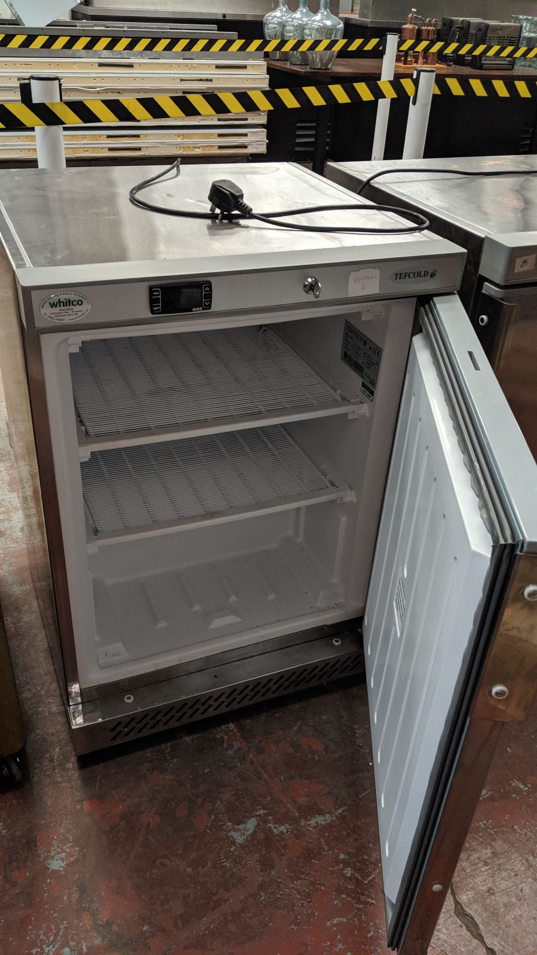 Tefcold silver under counter freezer model UF200S IMPORTANT: Please remember goods successfully - Image 3 of 5