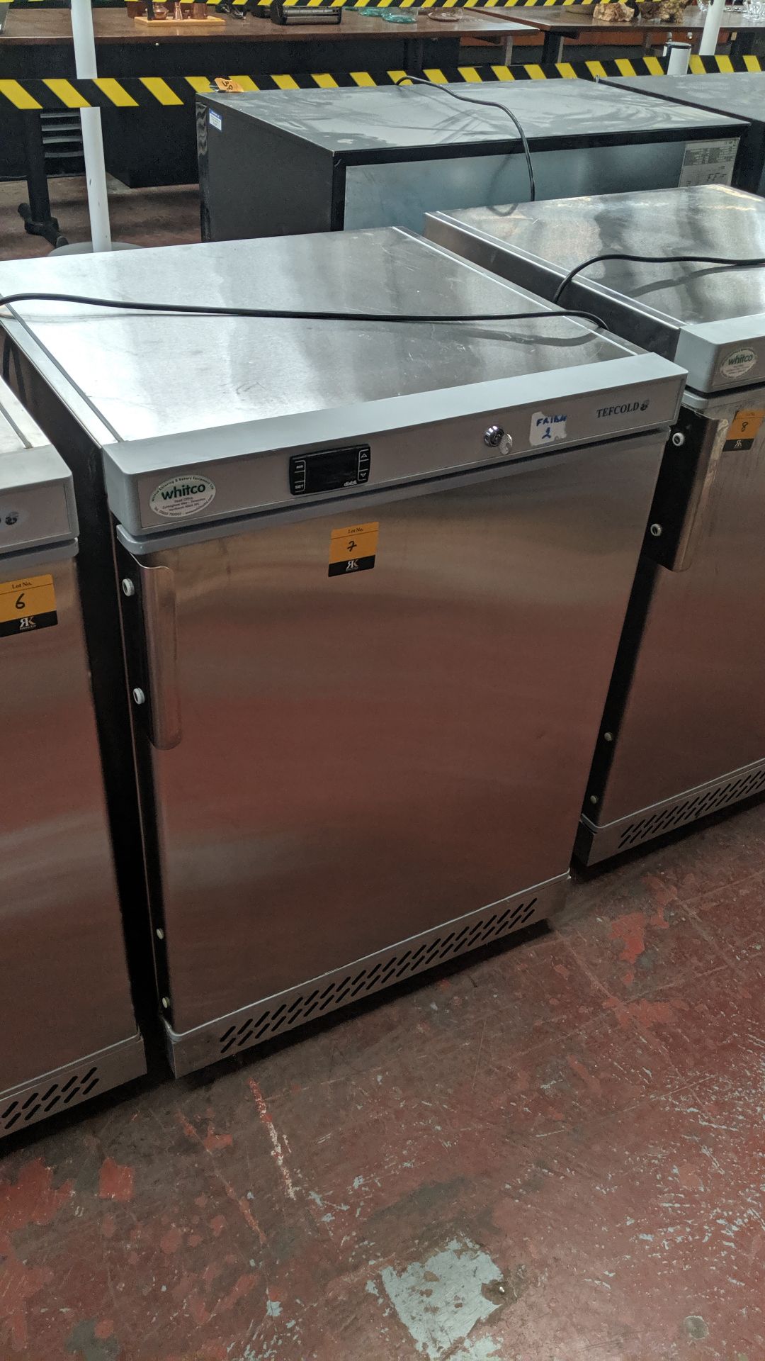 Tefcold silver under counter fridge model UR200S IMPORTANT: Please remember goods successfully bid