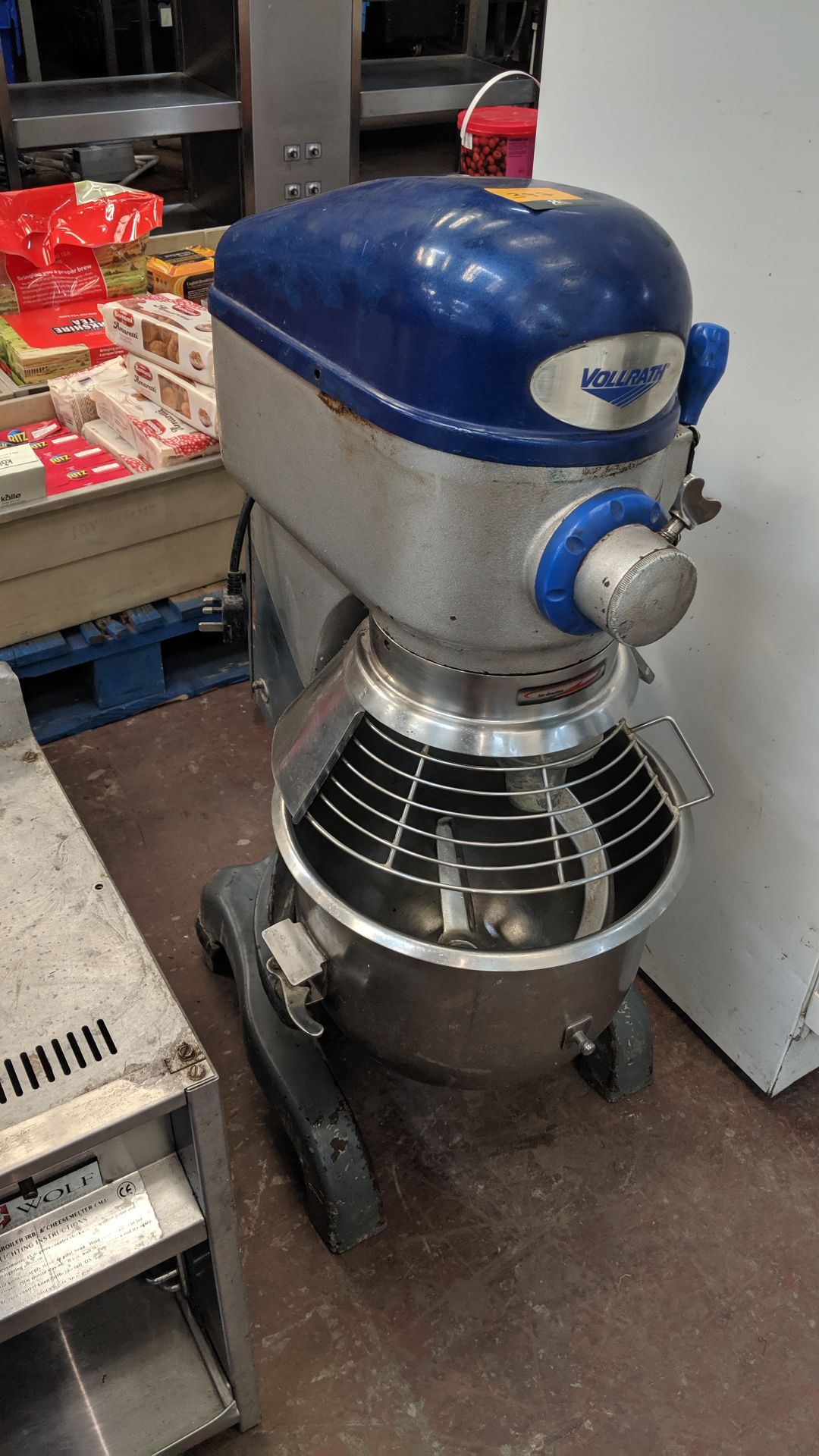 Vollrath floorstanding heavy-duty commercial mixer including bowl & pair of blades IMPORTANT: Please