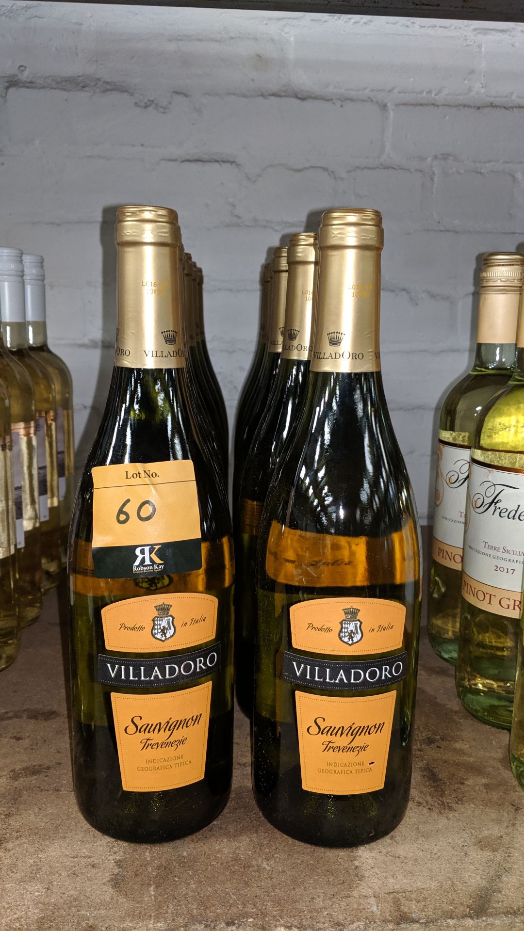 12 off 750ml bottles of Villadoro Italian Sauvignon dry white wine sold under AWRS number - Image 2 of 2