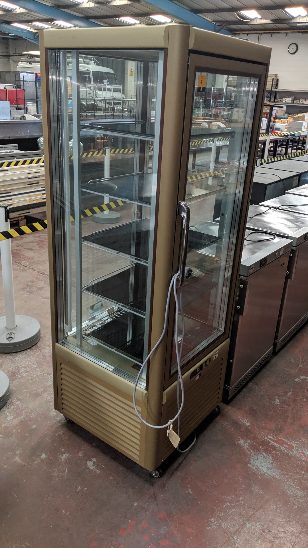 Interlevin tall mobile illuminated display fridge with clear glass doors on all sides & adjustable - Image 3 of 7