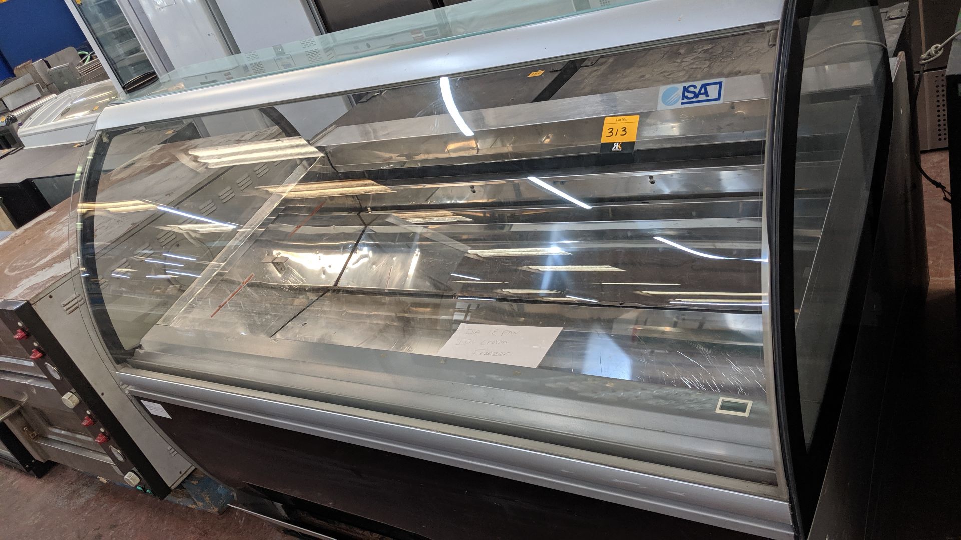 Large Isa 18 pan ice cream freezer IMPORTANT: Please remember goods successfully bid upon must be - Image 4 of 9