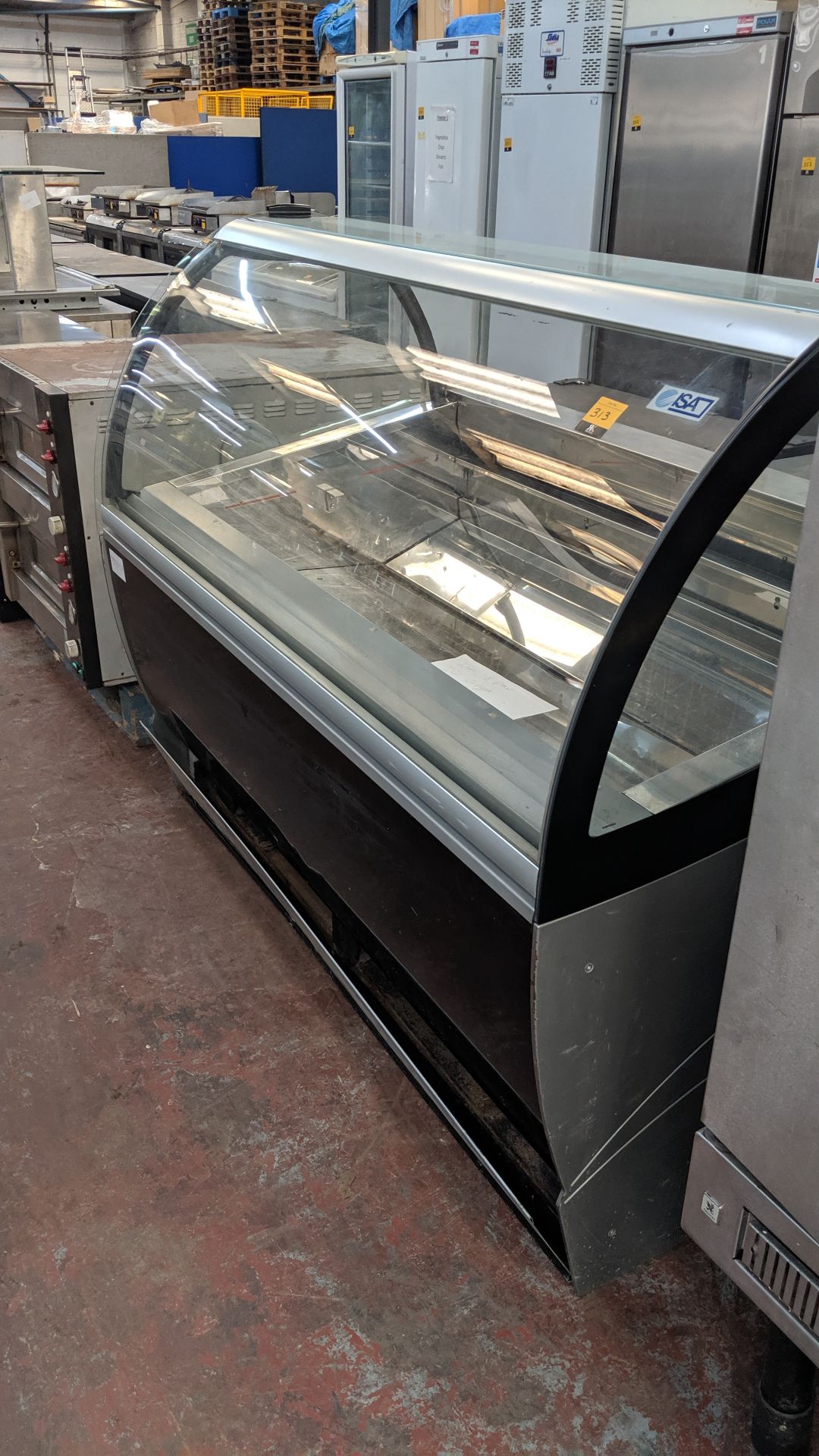 Large Isa 18 pan ice cream freezer IMPORTANT: Please remember goods successfully bid upon must be - Image 3 of 9