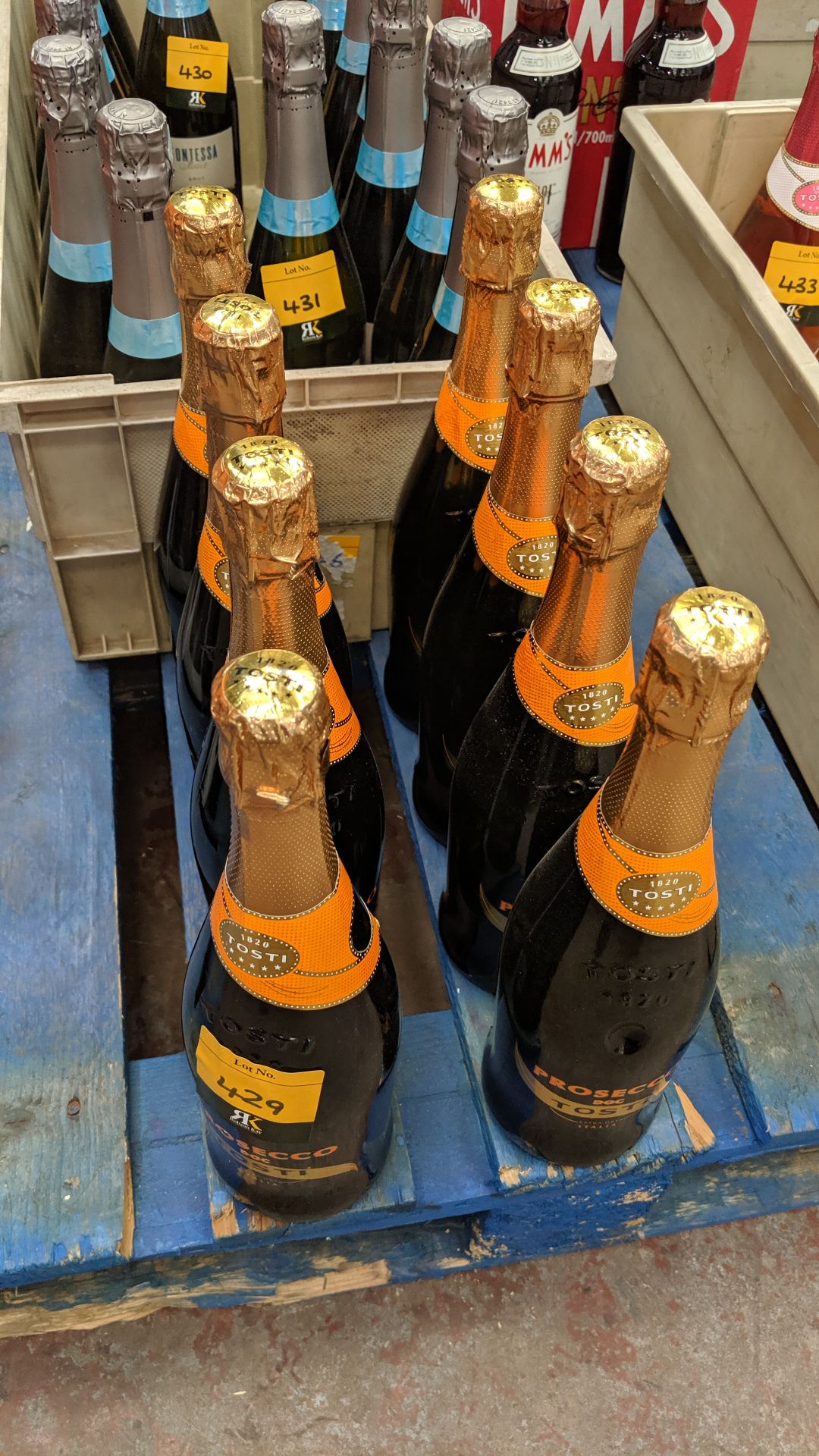 8 off 75cl bottles of Tosti extra dry DOC Italian prosecco sold under AWRS number XQAW00000101017