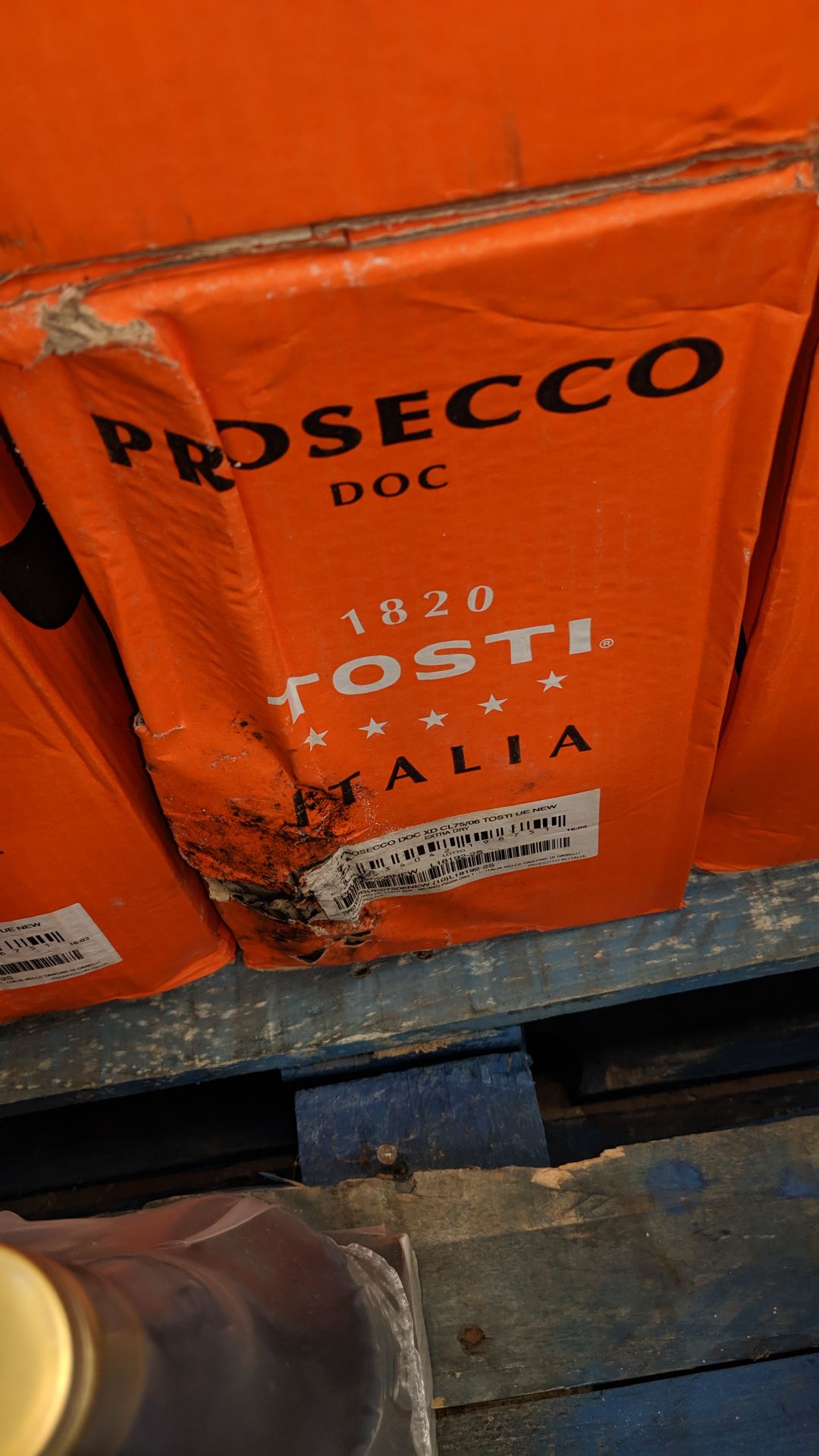 Case of Tosti Prosecco sold under AWRS number XQAW00000101017 - this lot consists of 6 x 75cl - Image 2 of 2