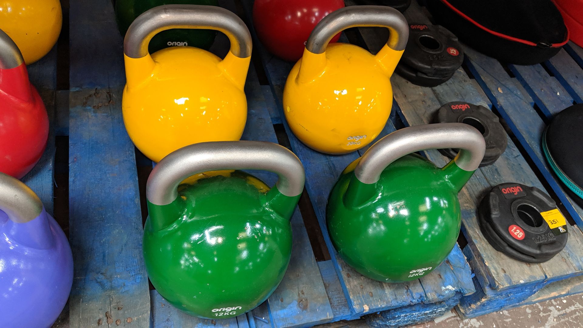 Set of Origin Fitness competition kettlebells. This lot consists of 13 kettlebells as follows: 2 off - Image 6 of 8