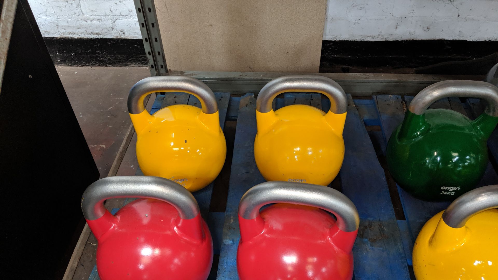 Set of Origin Fitness competition kettlebells. This lot consists of 13 kettlebells as follows: 2 off - Image 5 of 8