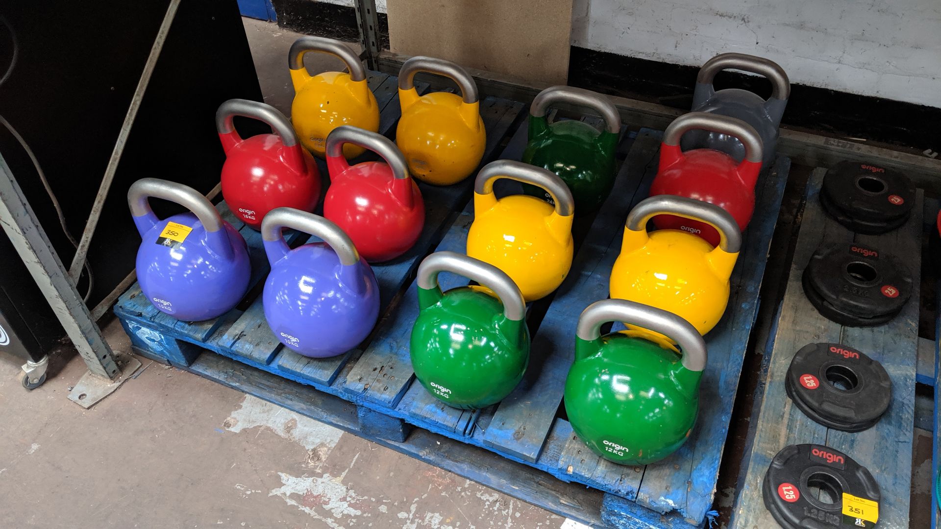 Set of Origin Fitness competition kettlebells. This lot consists of 13 kettlebells as follows: 2 off - Image 2 of 8