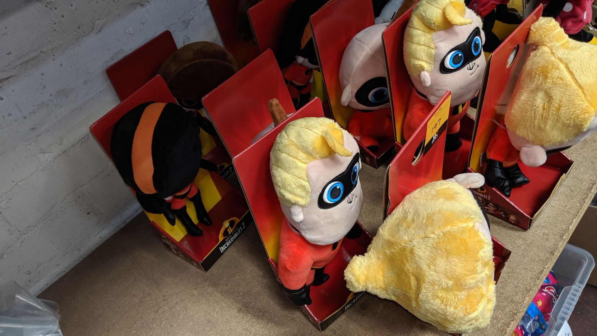 10 off Posh Paws circa 10" Incredibles 2 assorted design soft toys This lot is one of a number of - Image 2 of 3