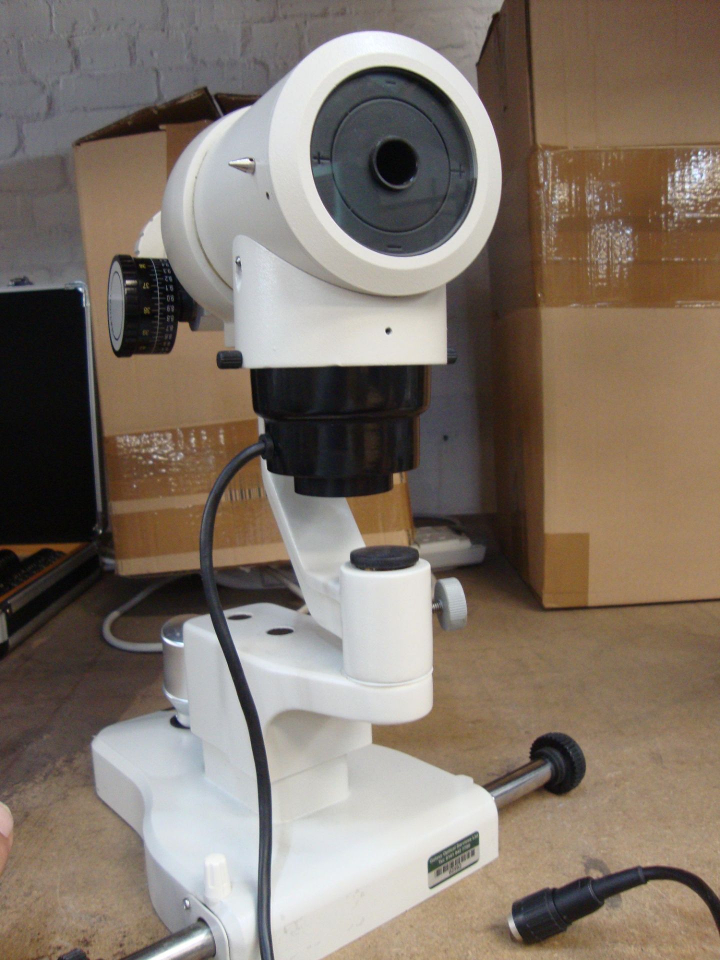 Keratometer reference AAKM-01 All the lots in this auction are being sold on behalf of Galaxy - Image 3 of 4