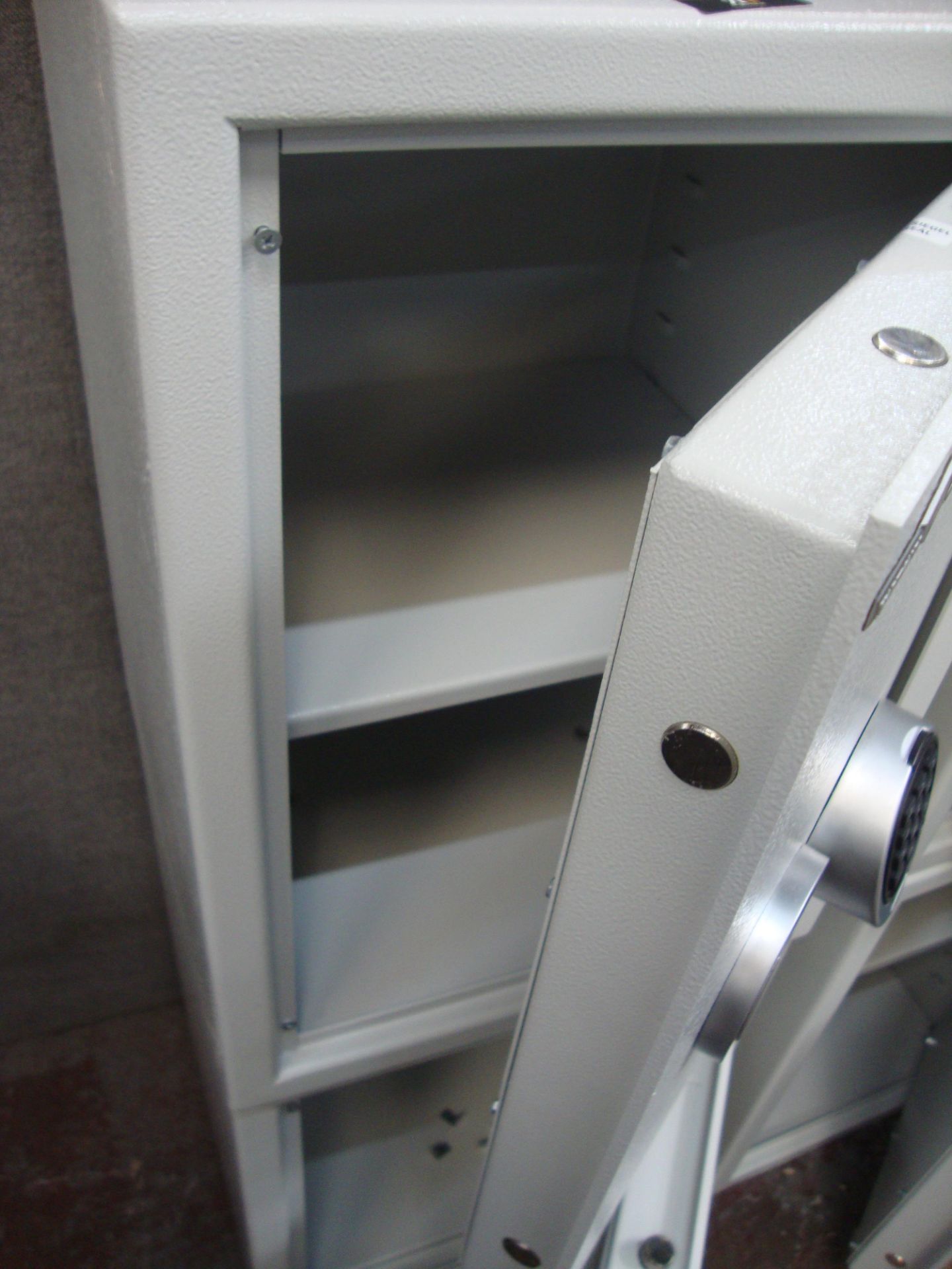 Hartmann Tresore model Bayreuth Class S2 high security safe, year of manufacture 2018. This lot - Image 2 of 2