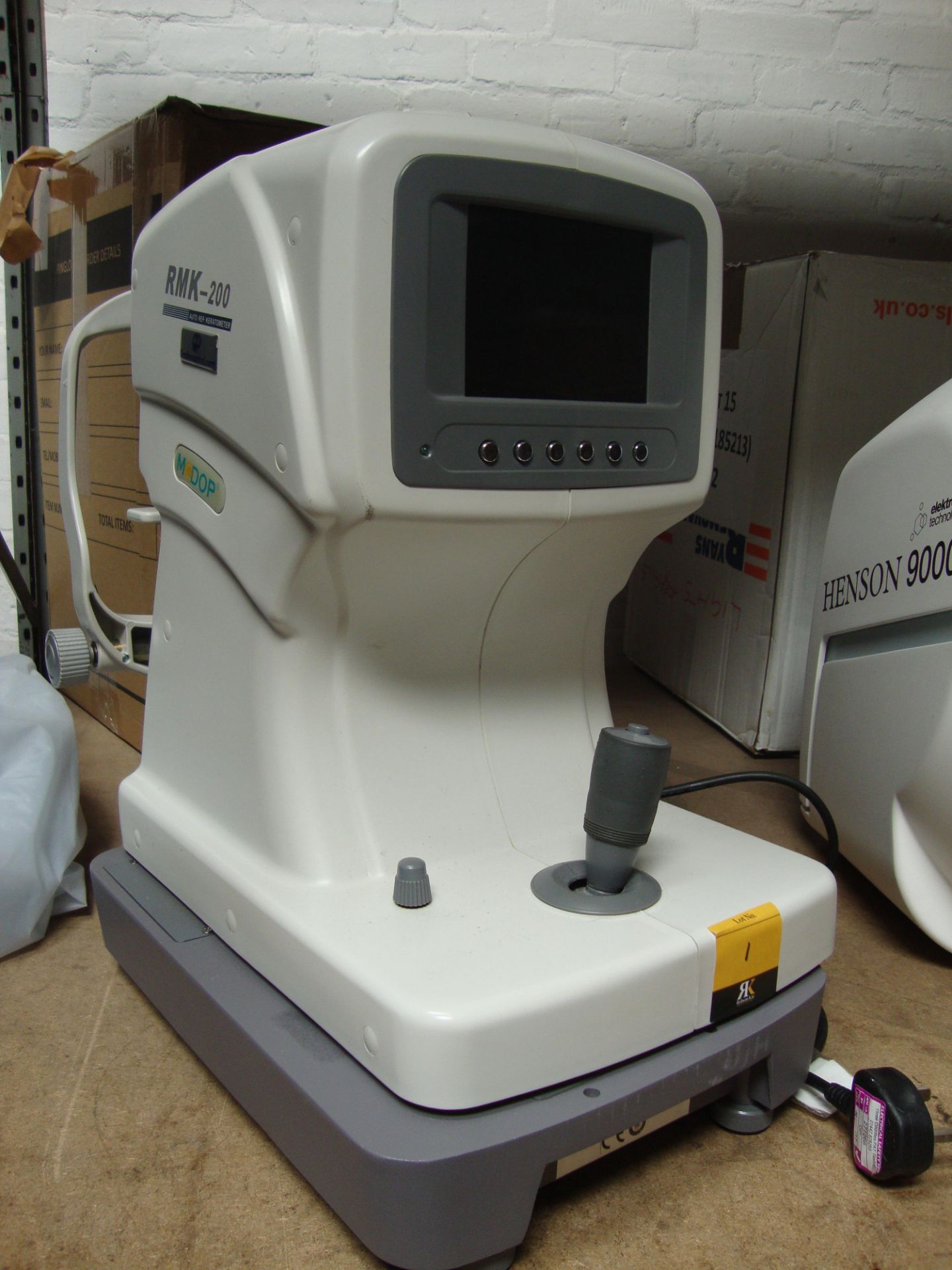 RMK-200 autorefractometer keratometer All the lots in this auction are being sold on behalf of