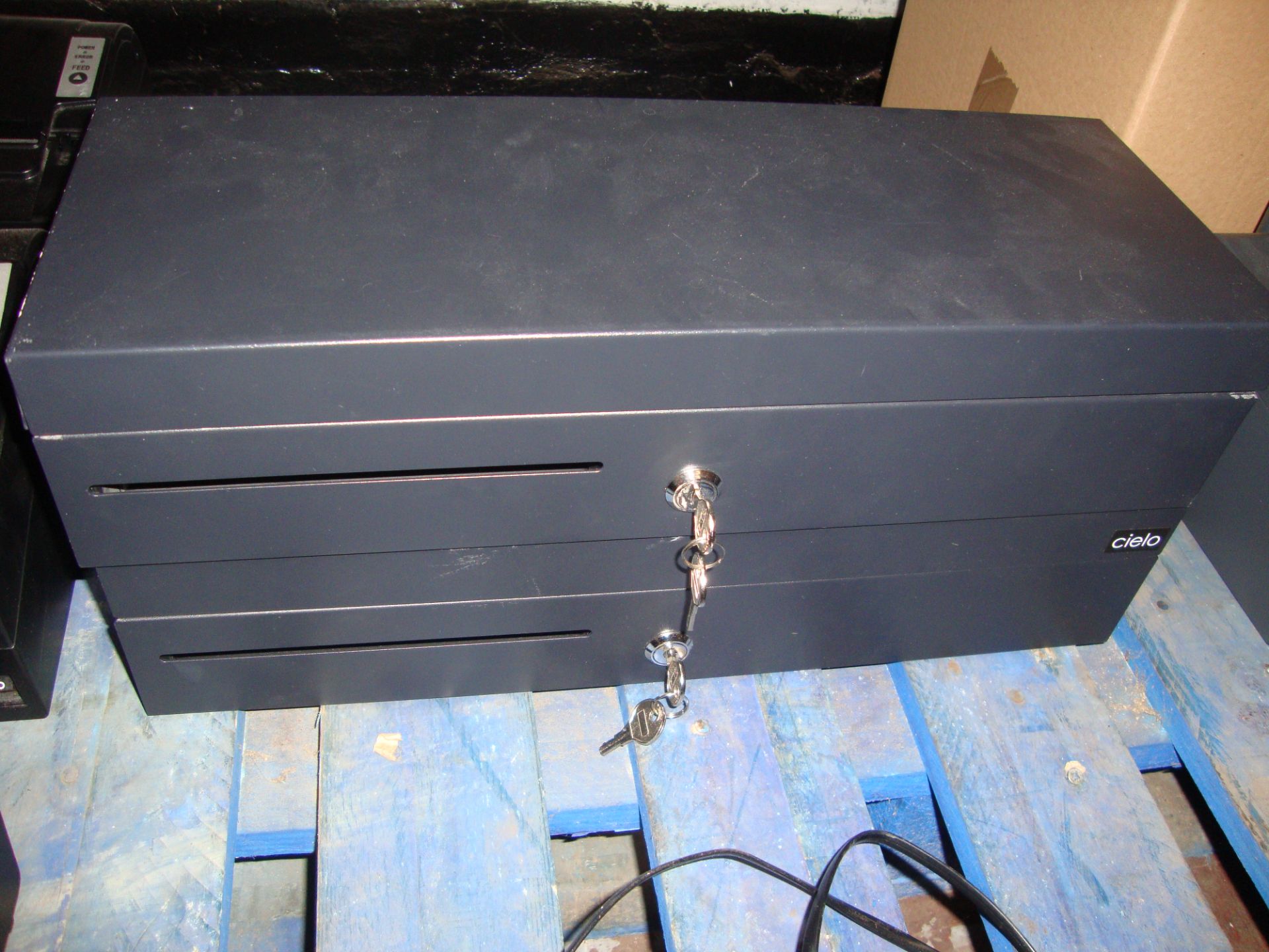 5 off cash drawers, some of which include a key All the lots in this auction are being sold on - Image 2 of 3