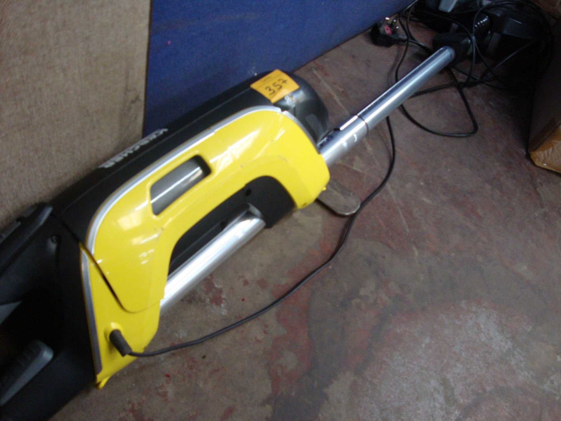 Karcher "stick" vacuum cleaner All the lots in this auction are being sold on behalf of Galaxy - Image 3 of 3