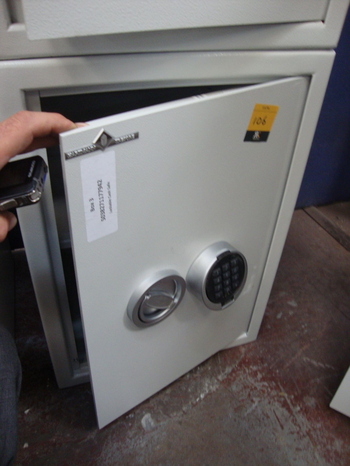 Hartmann Tresore model Bayreuth Class S2 high security safe, year of manufacture 2018. This lot