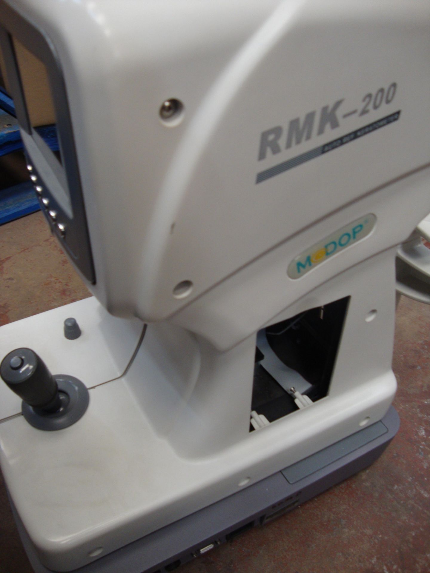 M DOP model RMK-200 autoref keratometer All the lots in this auction are being sold on behalf of - Image 3 of 5