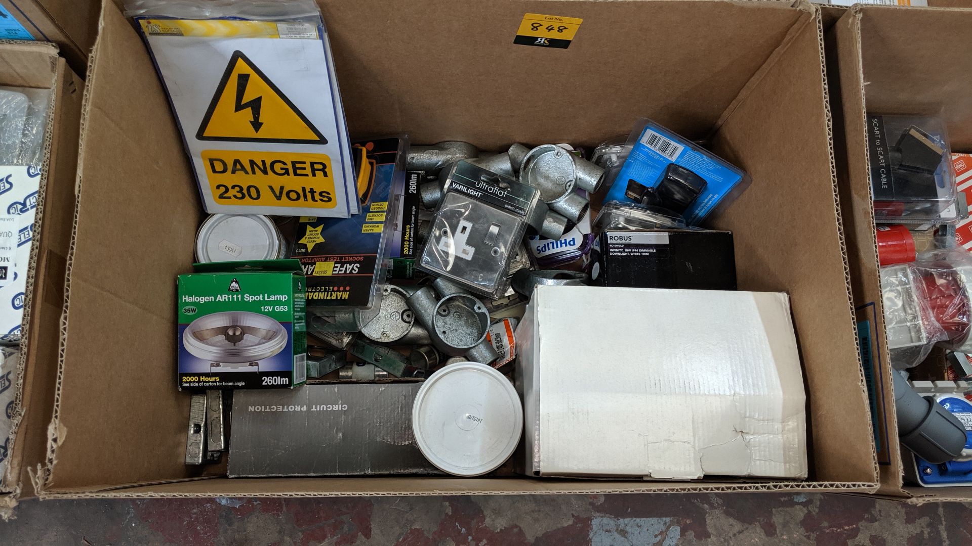 Contents of a pallet of assorted lighting, switches, cable, back boxes, junction boxes and more - - Image 3 of 7