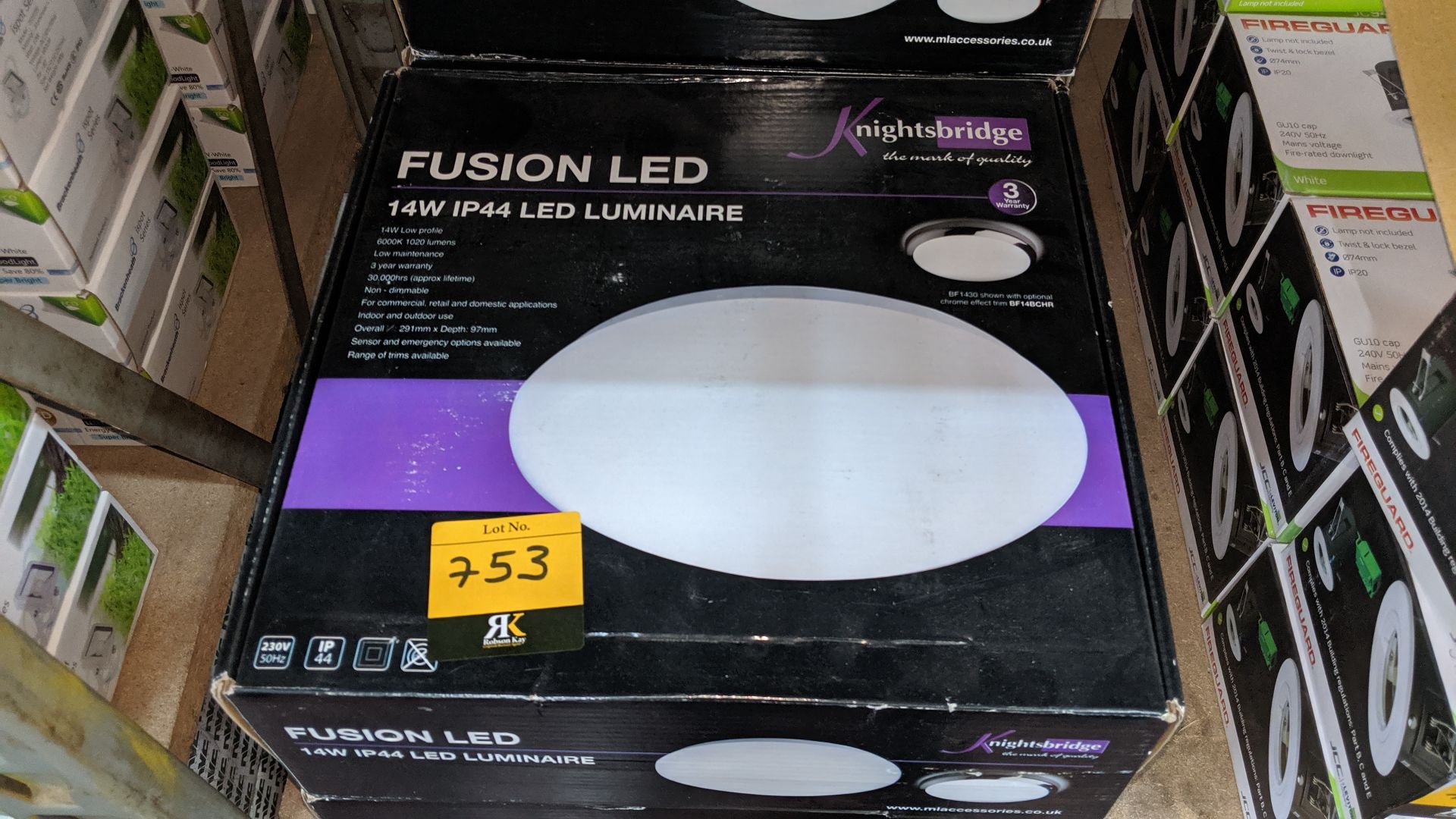 5 off Fusion LED 14w IP44 LED luminaire bulkhead lamps IMPORTANT: Please remember goods successfully - Image 3 of 3