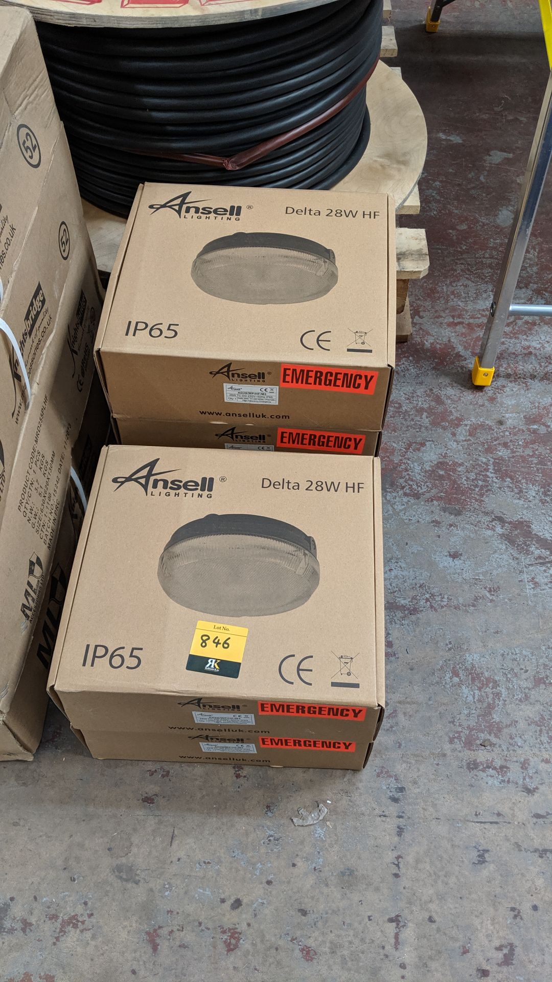 5 off Ansell IP65 28w Delta bulkhead lights IMPORTANT: Please remember goods successfully bid upon