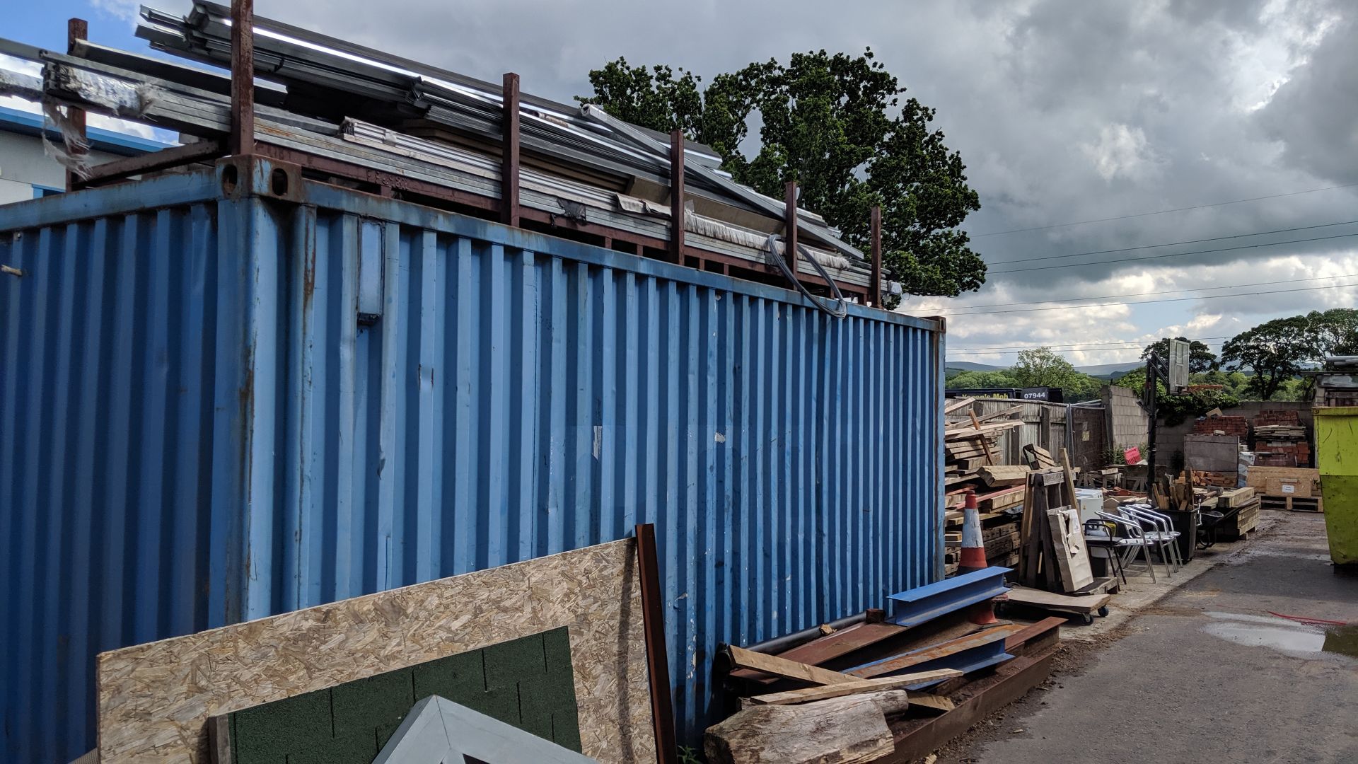 Complete contents of the yard (excluding the two dust extractors and the panels of building cladding - Image 40 of 65